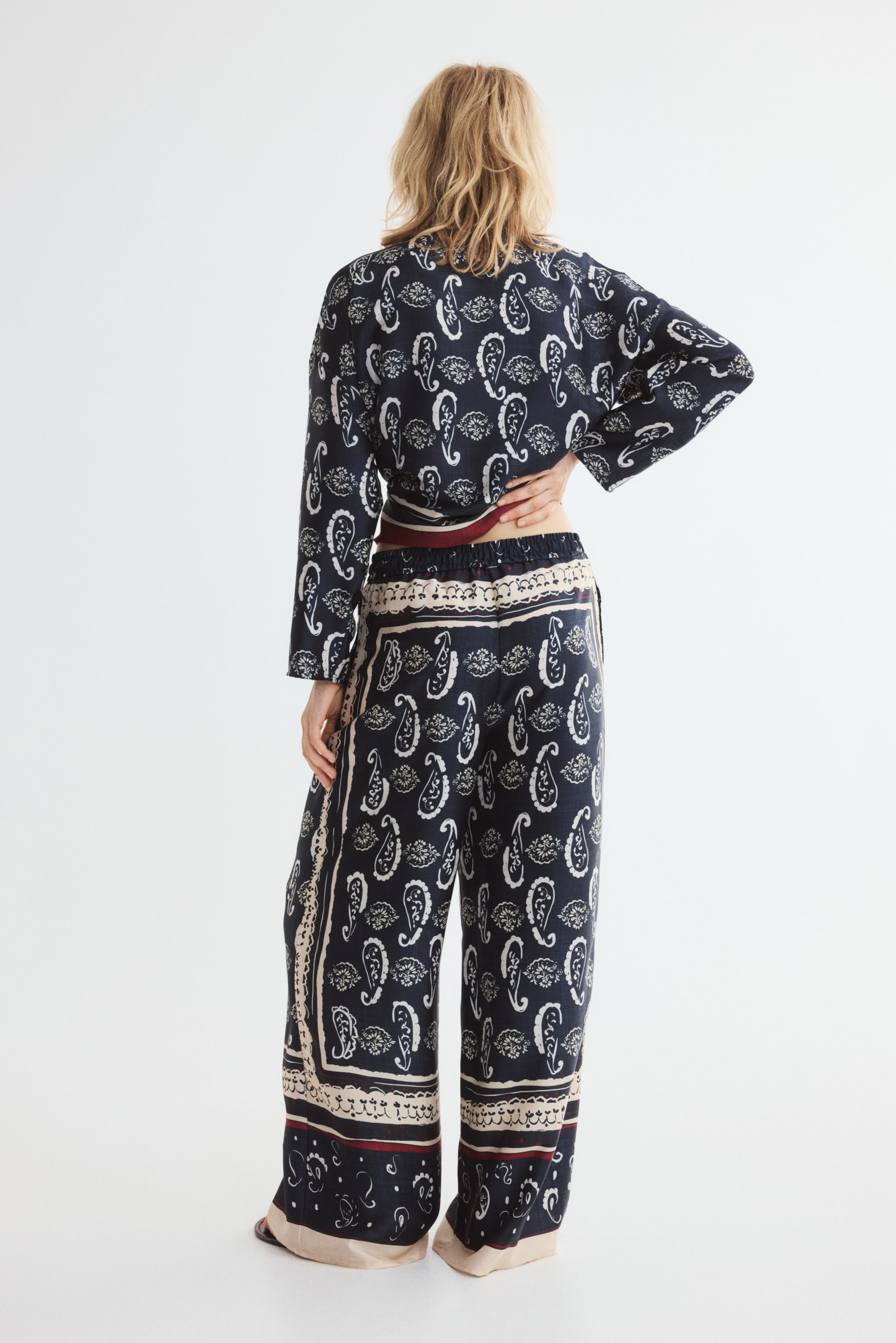 Pantalon imprimé avec cordon de serrage