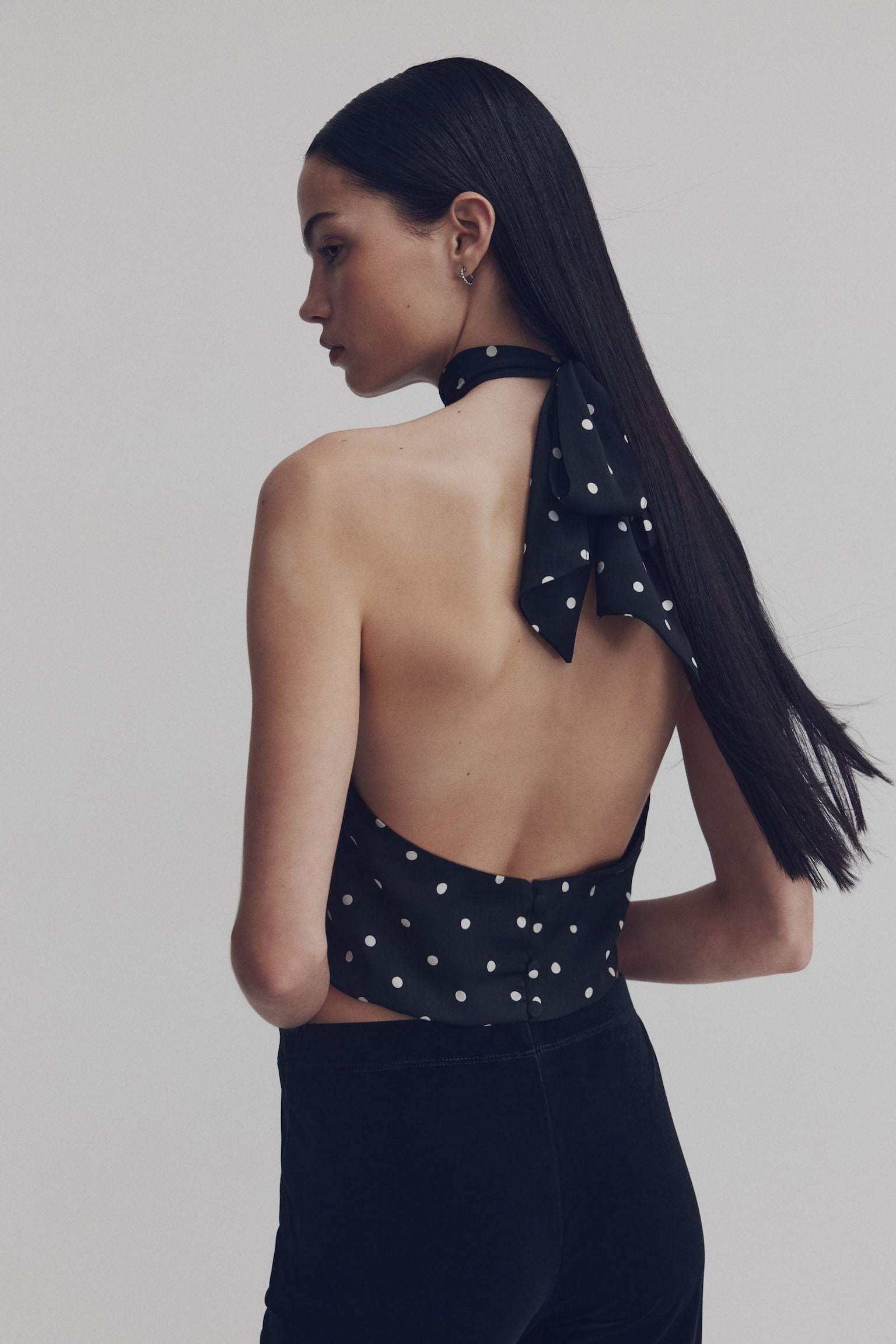 Satenska bluza s halter izrezom - Crna/tufne/Tamnosmeđa - 3