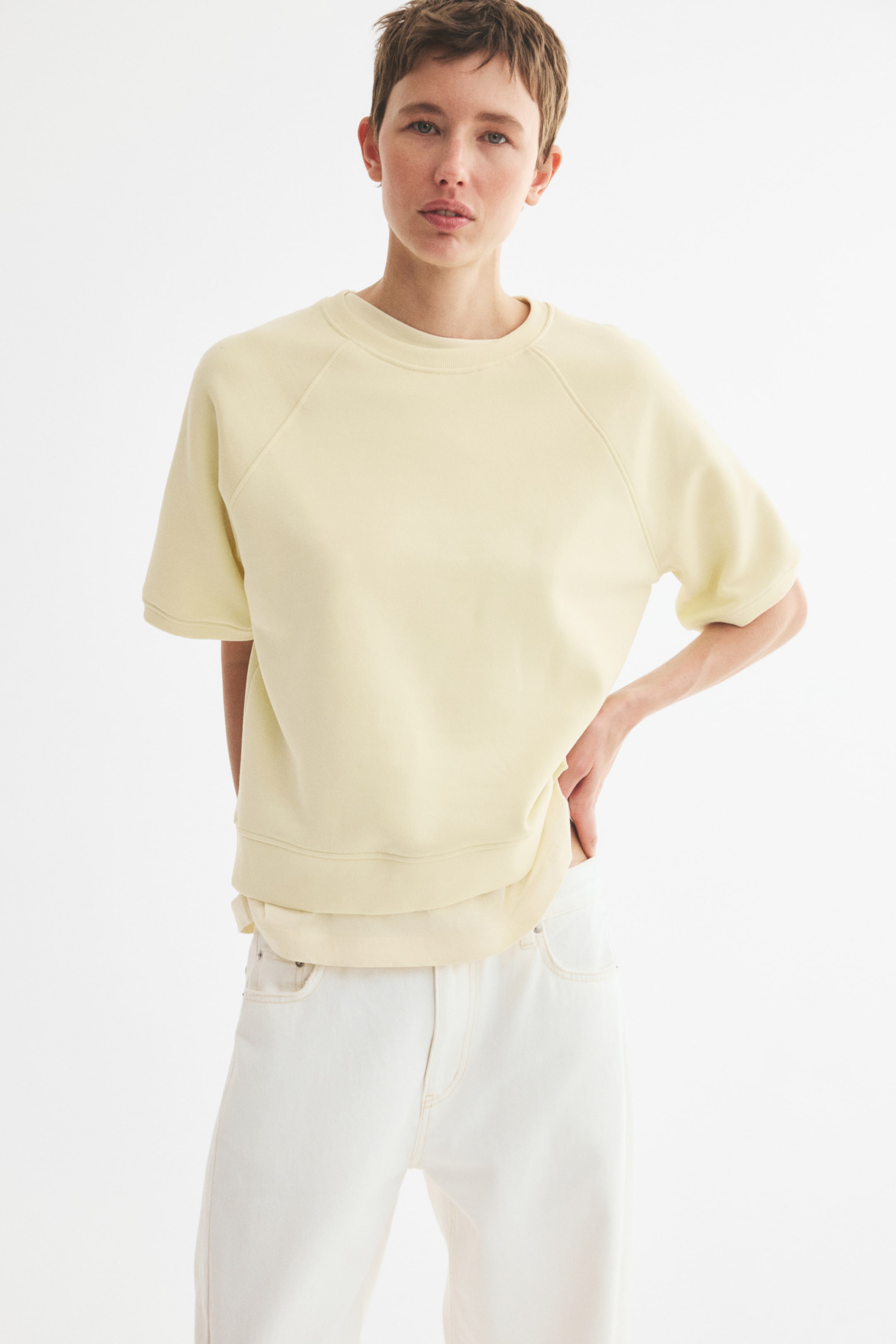 Visa större bild: Kortärmad sweatshirt - Ljusgul - DAM | H&M SE 1