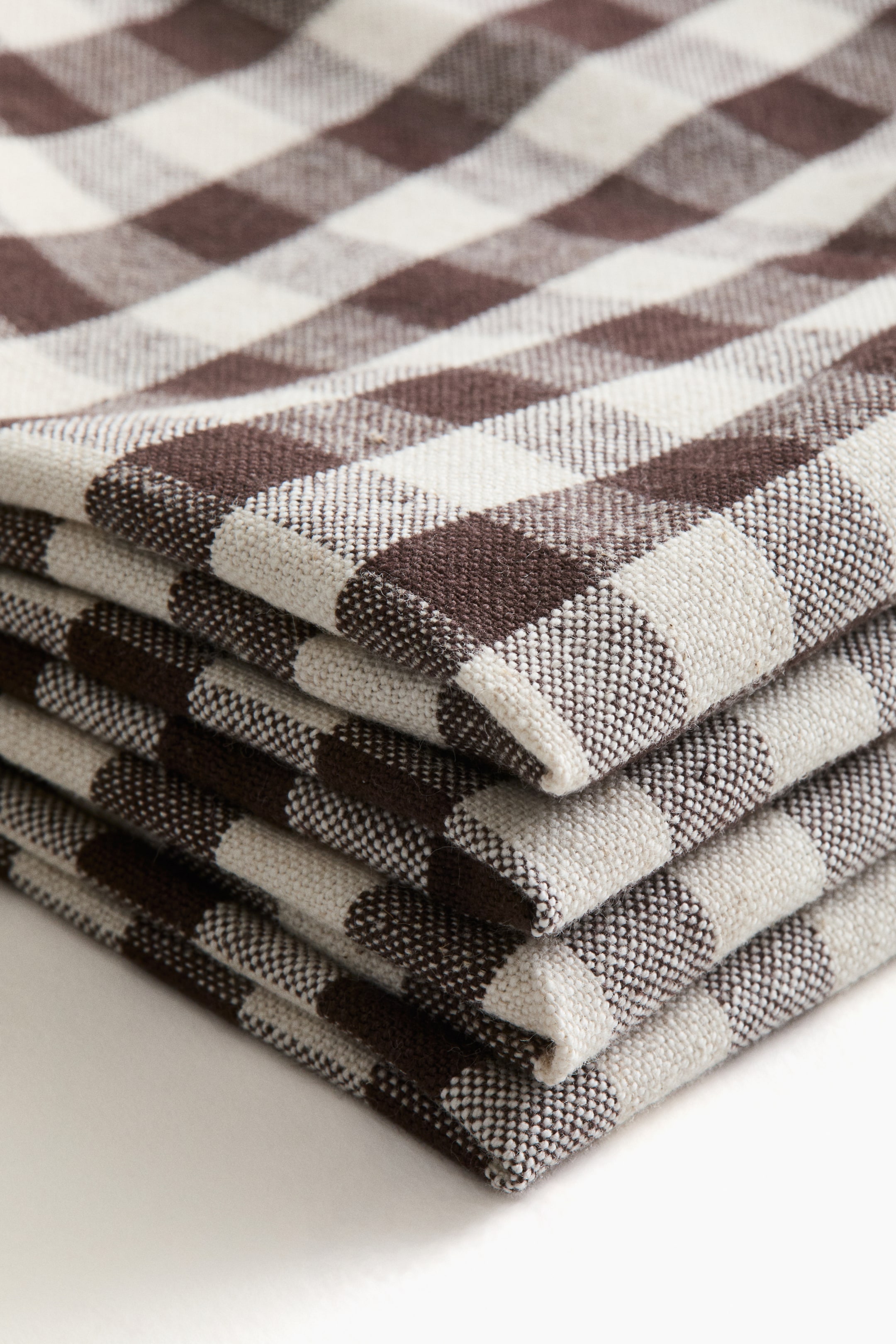Ver imagen más grande: Pack de 4 servilletas de algodón - Marrón oscuro/Cuadros vichy - HOME | H&M ES 4