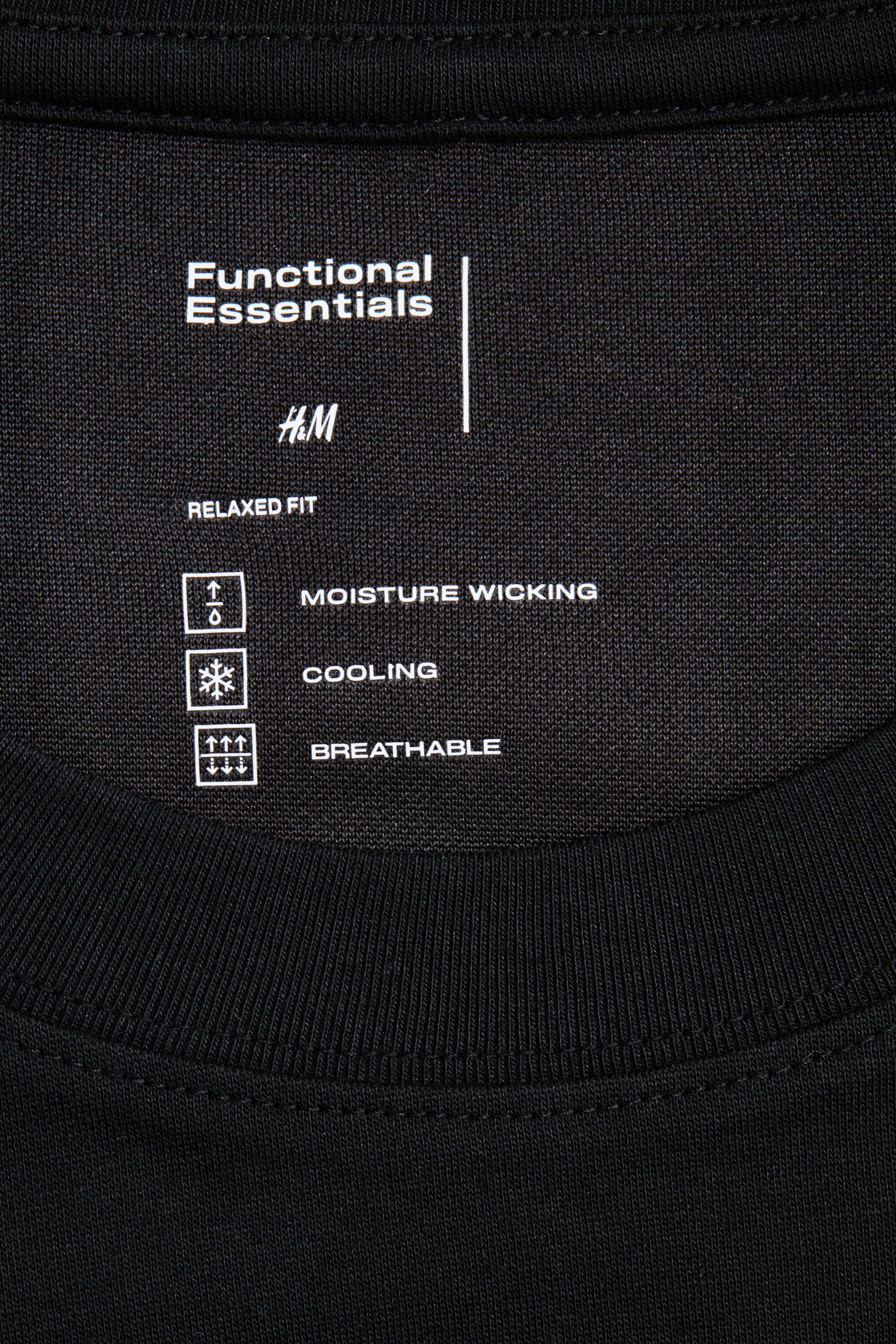 Cooling Relaxed-Fit Long-Sleeved T-Shirt
