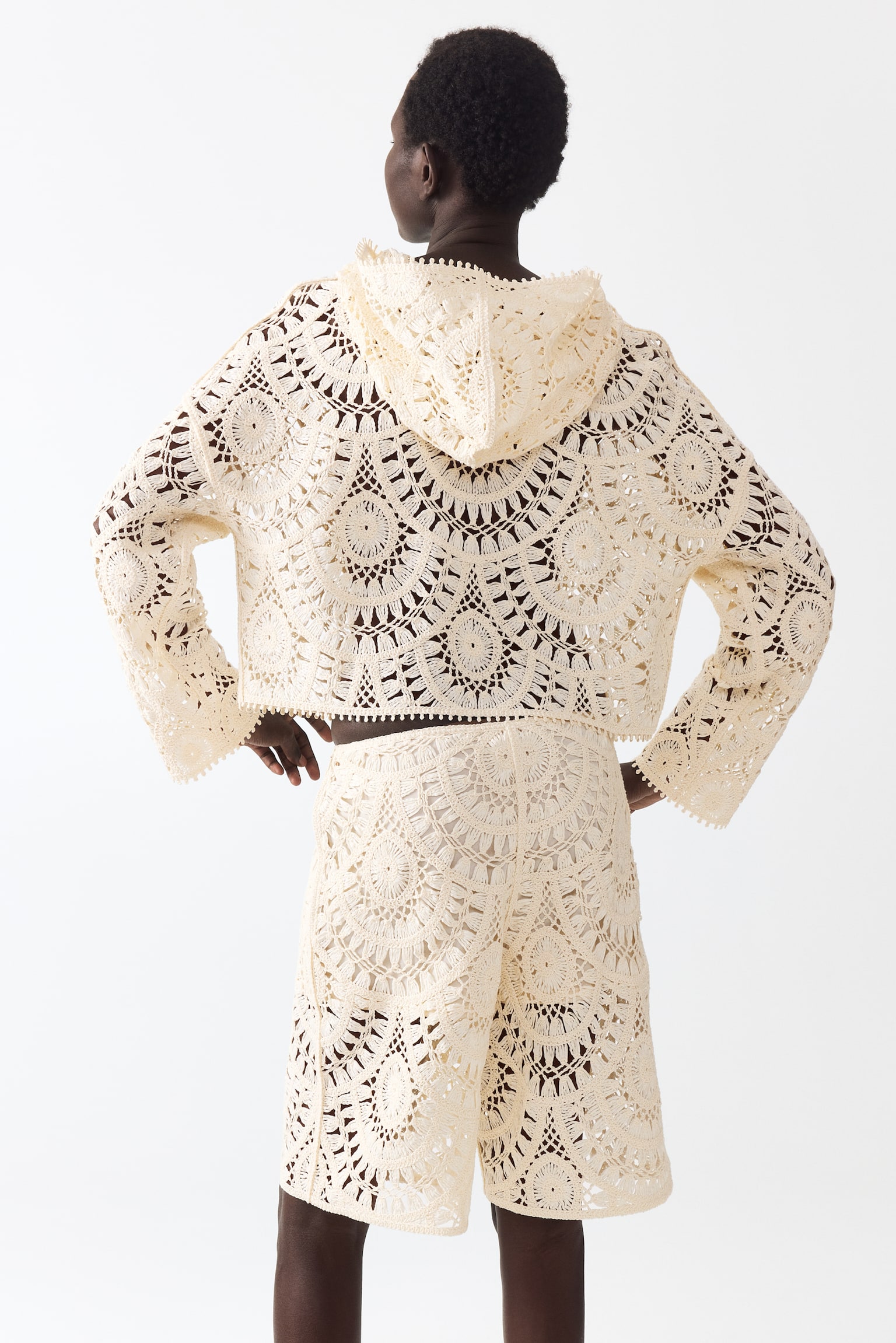 Crochet-look bermuda shorts - 3