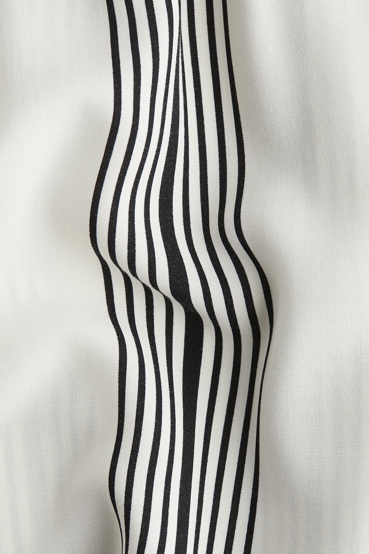 Cropped Pull-On Pants - image 4