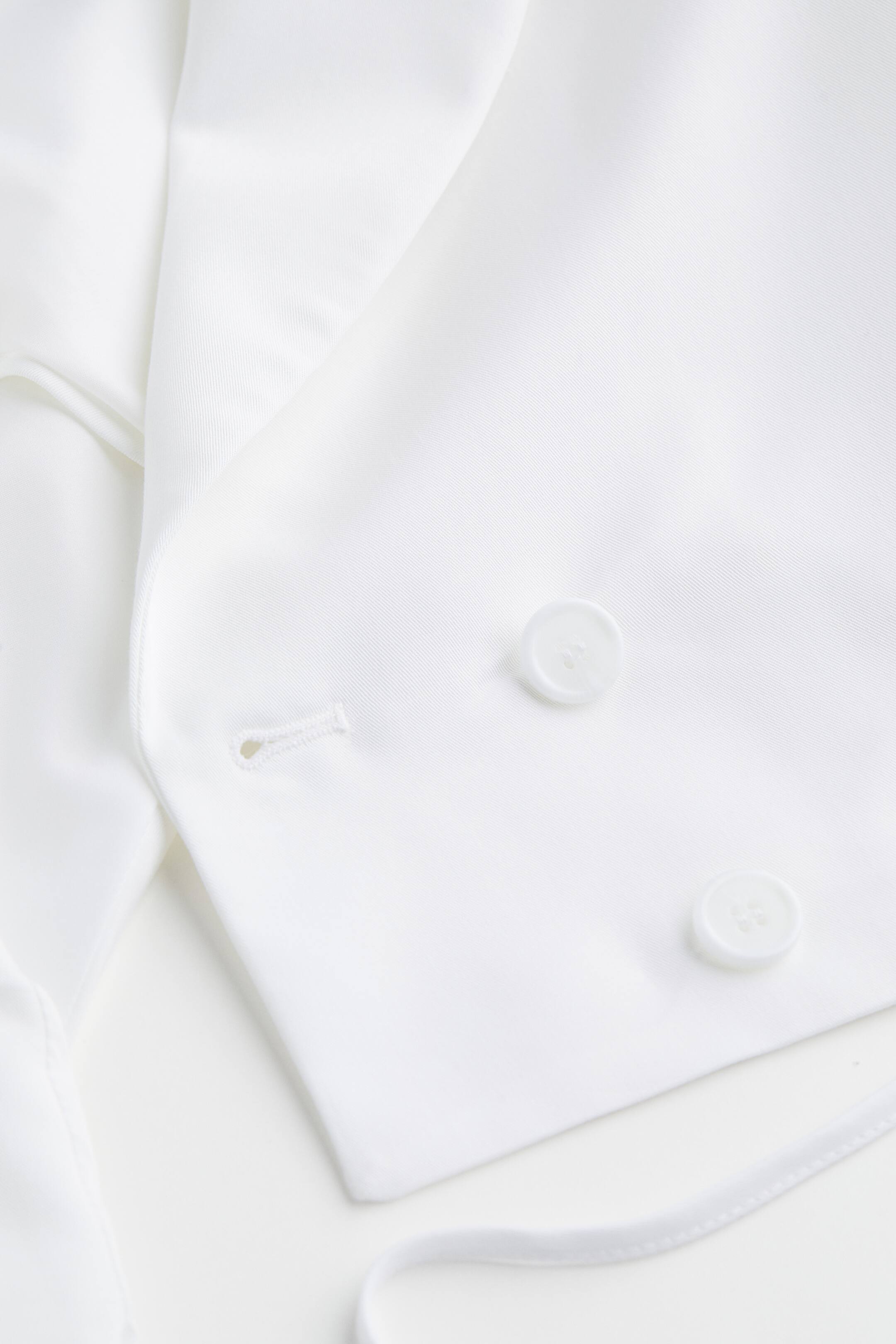 Zobrazit větší obrázek: Zkrácené sako s vázačkou - White - ŽENY | H&M CZ 2