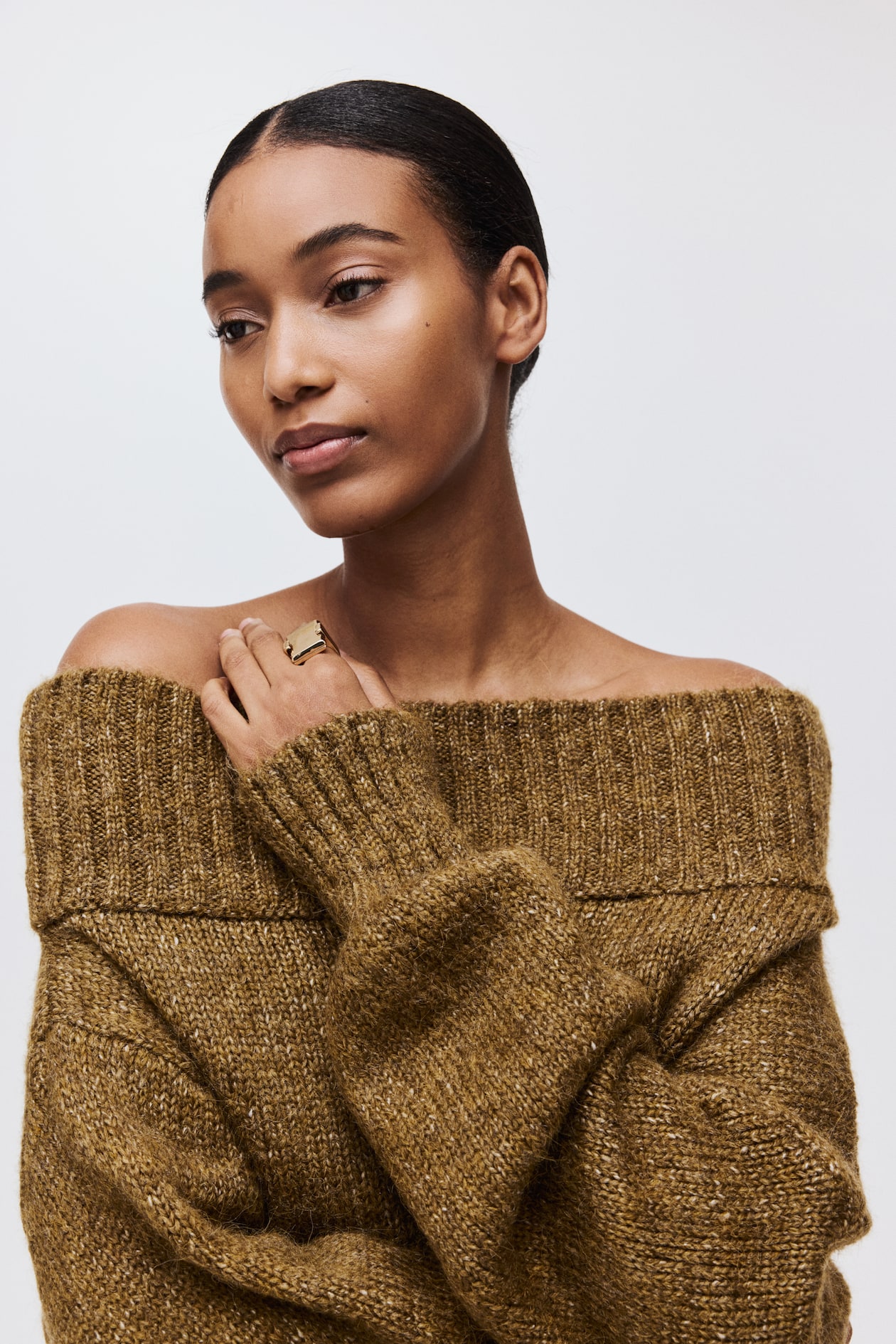One-Shoulder Sweater - image 2