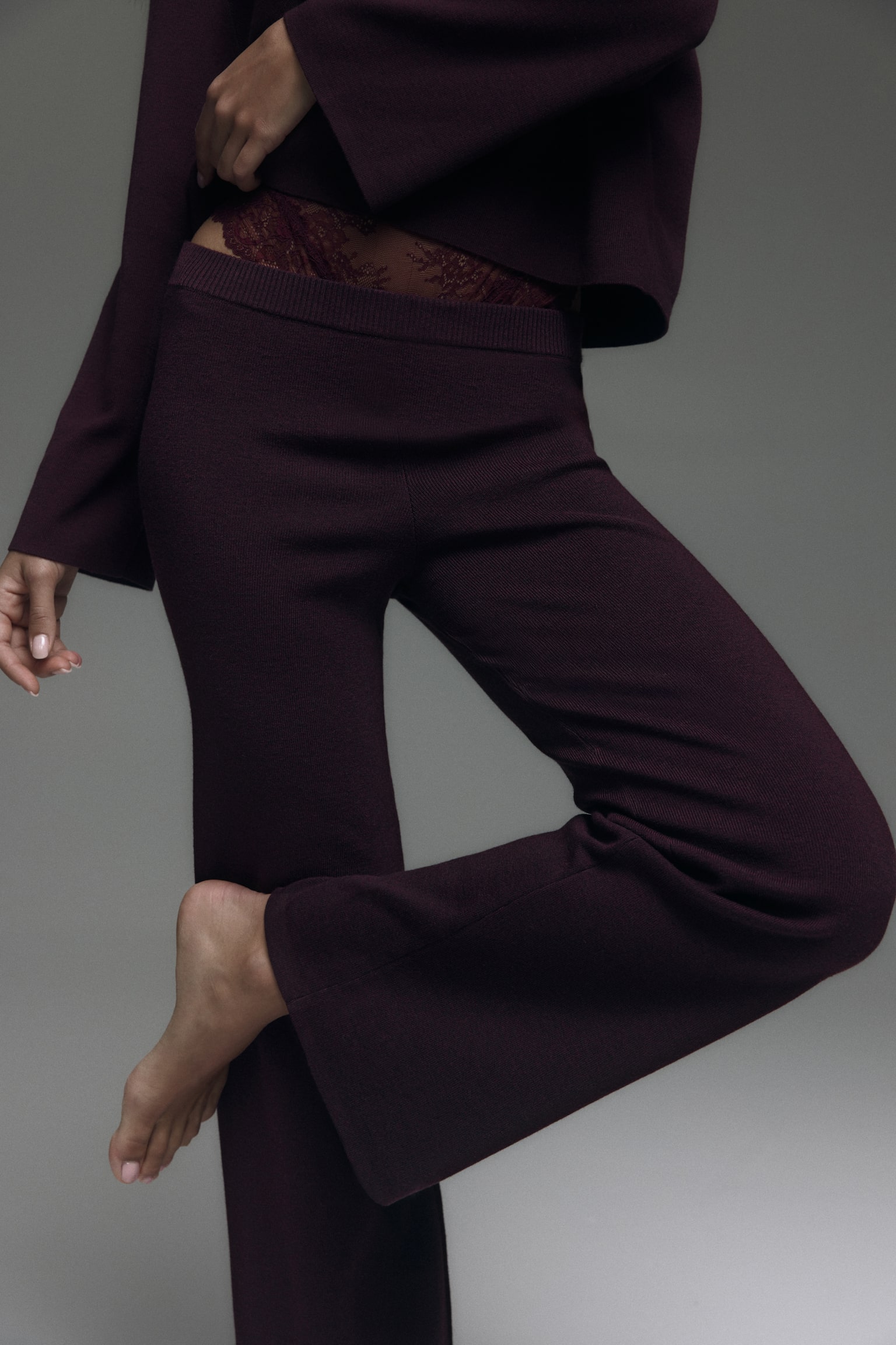 Женские брюки H&M Fine-Knit, цвет: Бордовый — фото 4