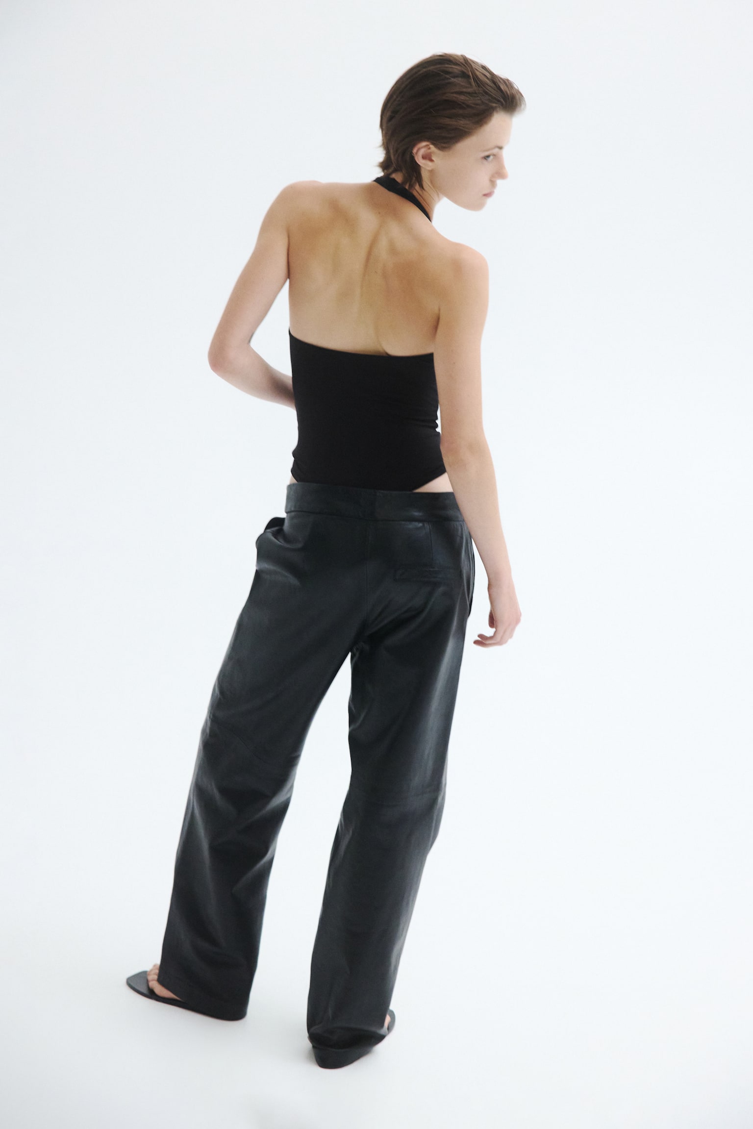 Боди Sculpting Halterneck, стринги — H&M, цвет: Чёрный — фото 7