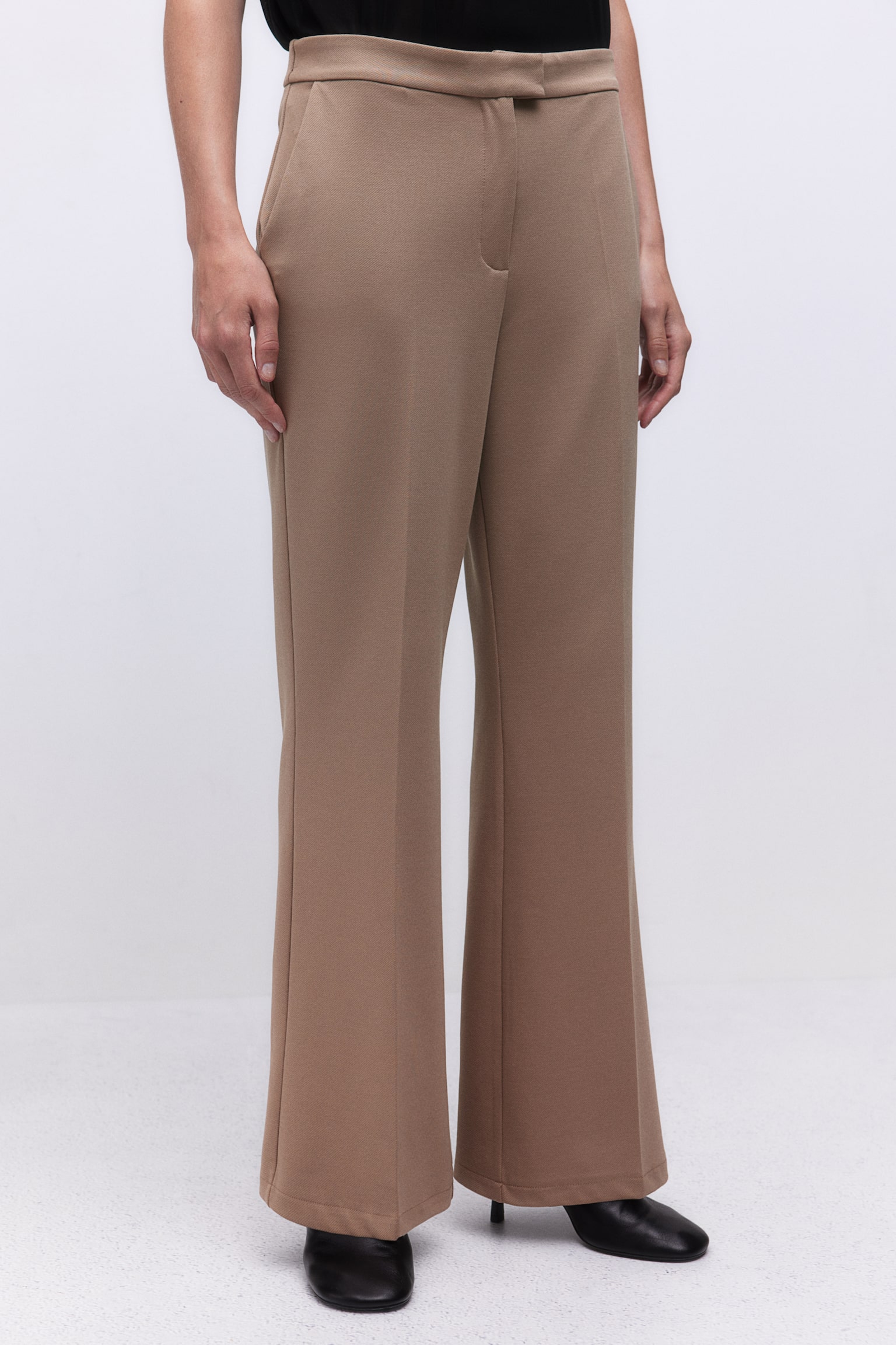 Flared jersey trousers - Beige/Black - 5