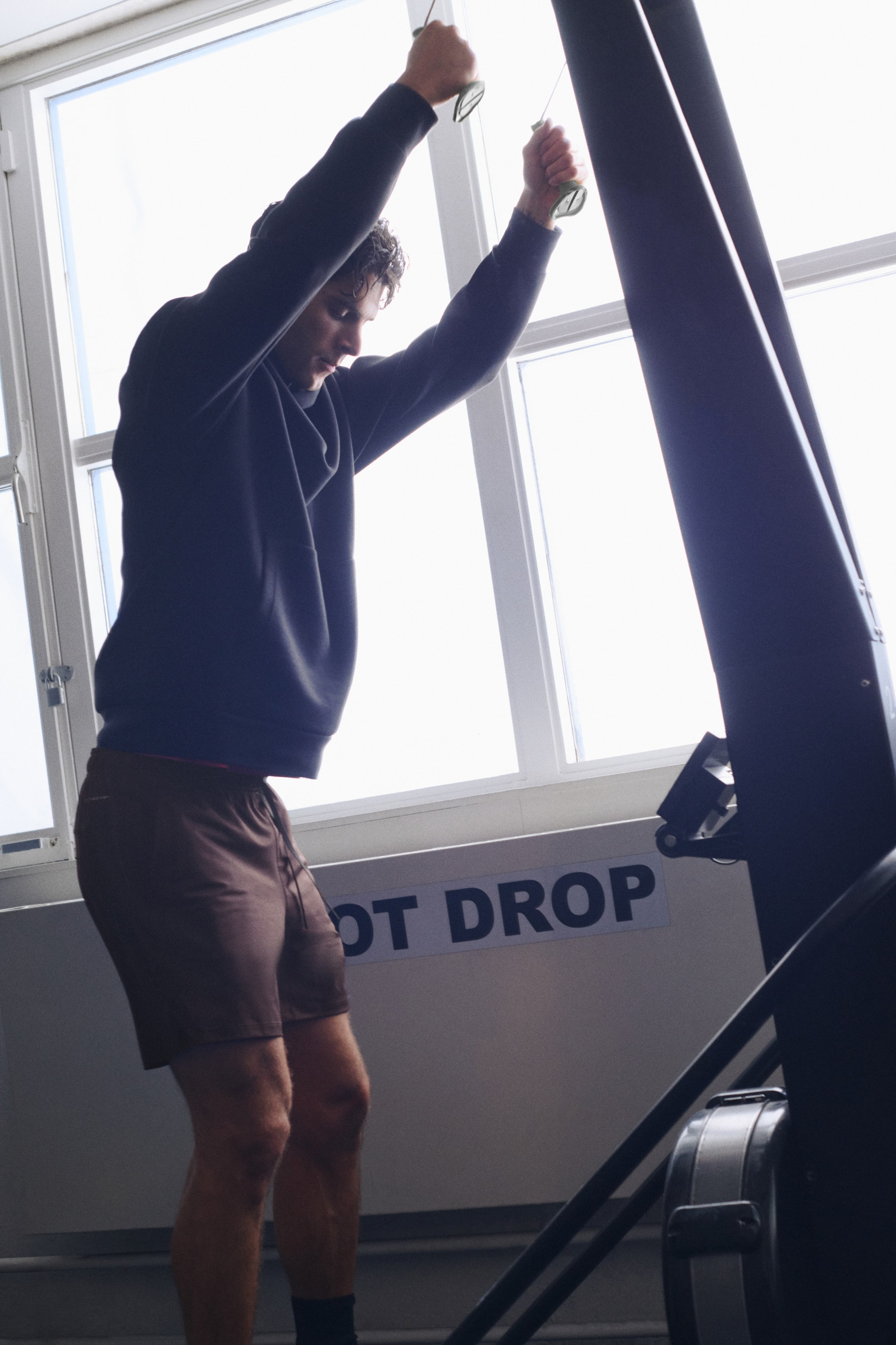 View larger image: Sports shorts with DryMove™ - Dark brown - Men | H&M IN 4