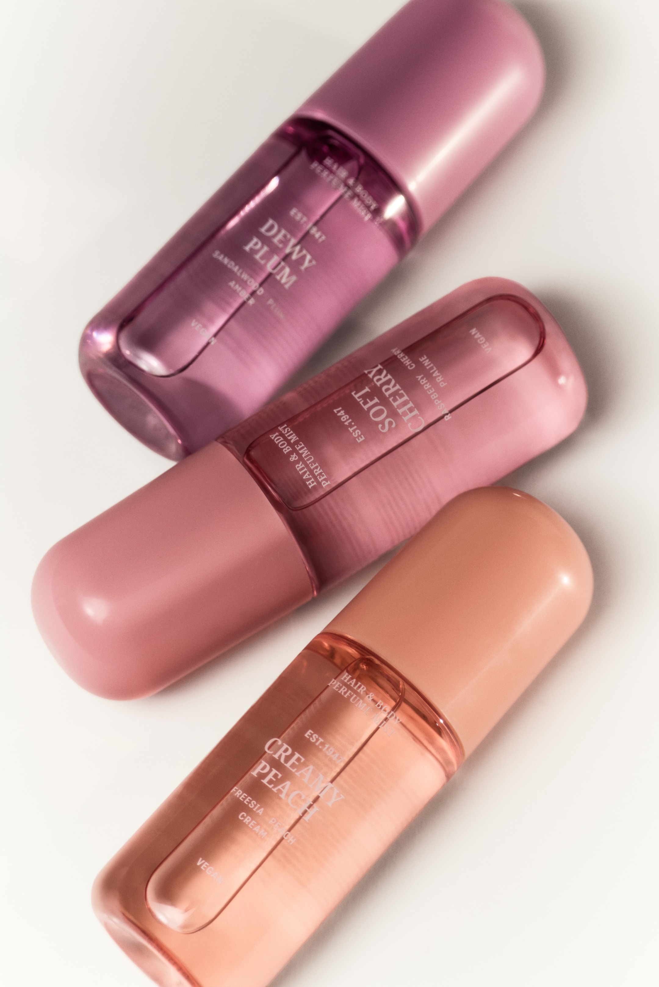 Преглед на по-голямо изображение: Парфюмен спрей за коса и тяло - Dewy Plum - Beauty all | H&M BG 1