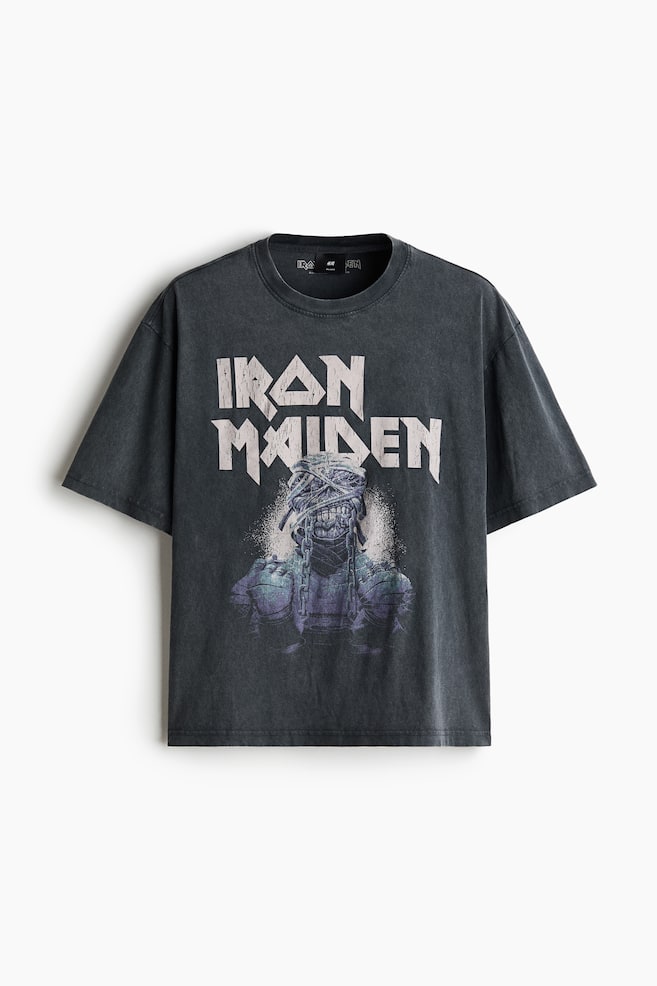 Bedrucktes T-Shirt aus Baumwolle in Relaxed Fit - Schwarz/Iron Maiden/Ausgewaschenes Schwarz/Nirvana/Schwarz/Pink Floyd/Verwaschenes Schwarz/AC/DC/Cremefarben/Nirvana/Cremefarben/Iron Maiden - 1