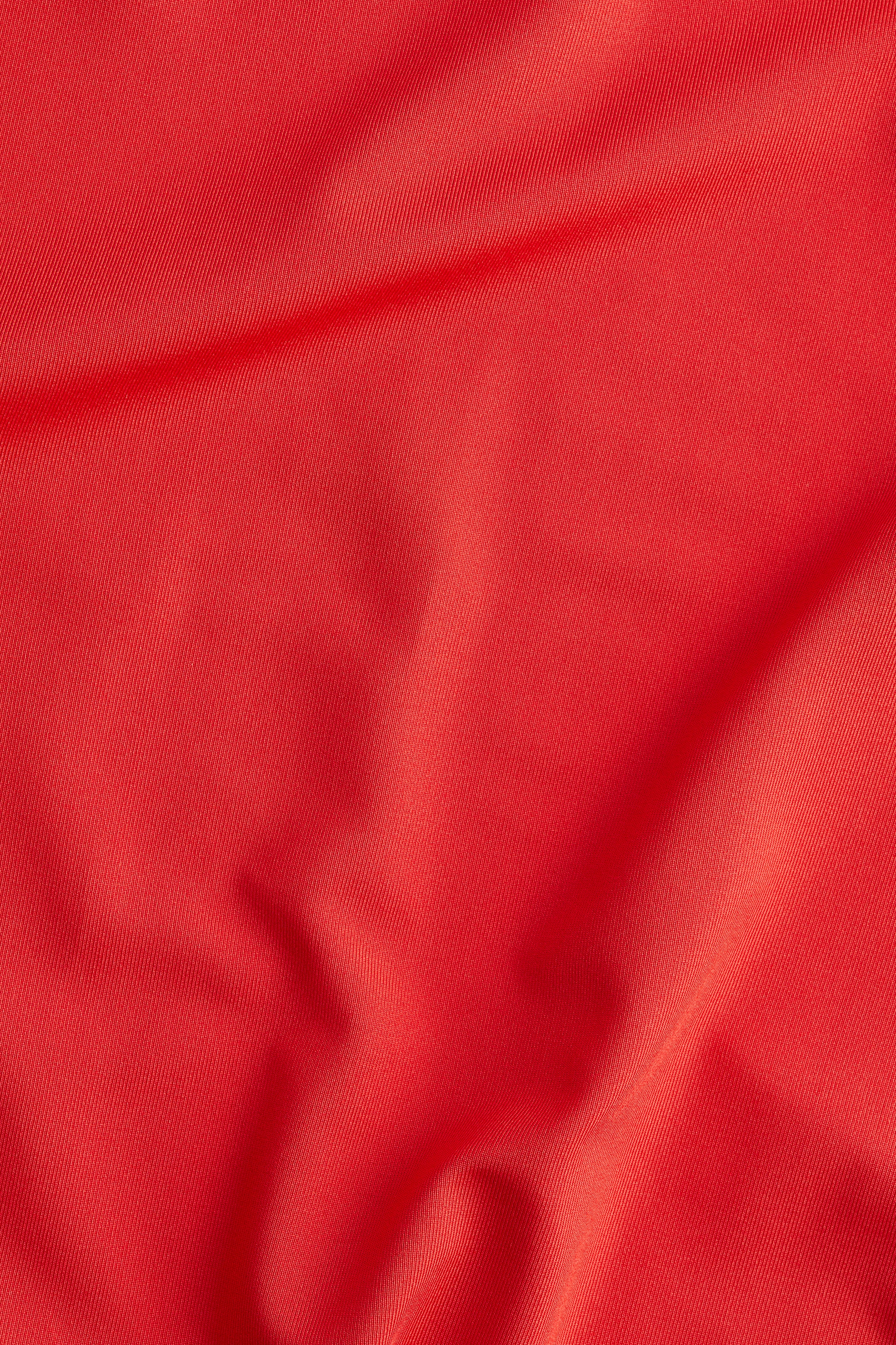 Sleeveless microfibre dress