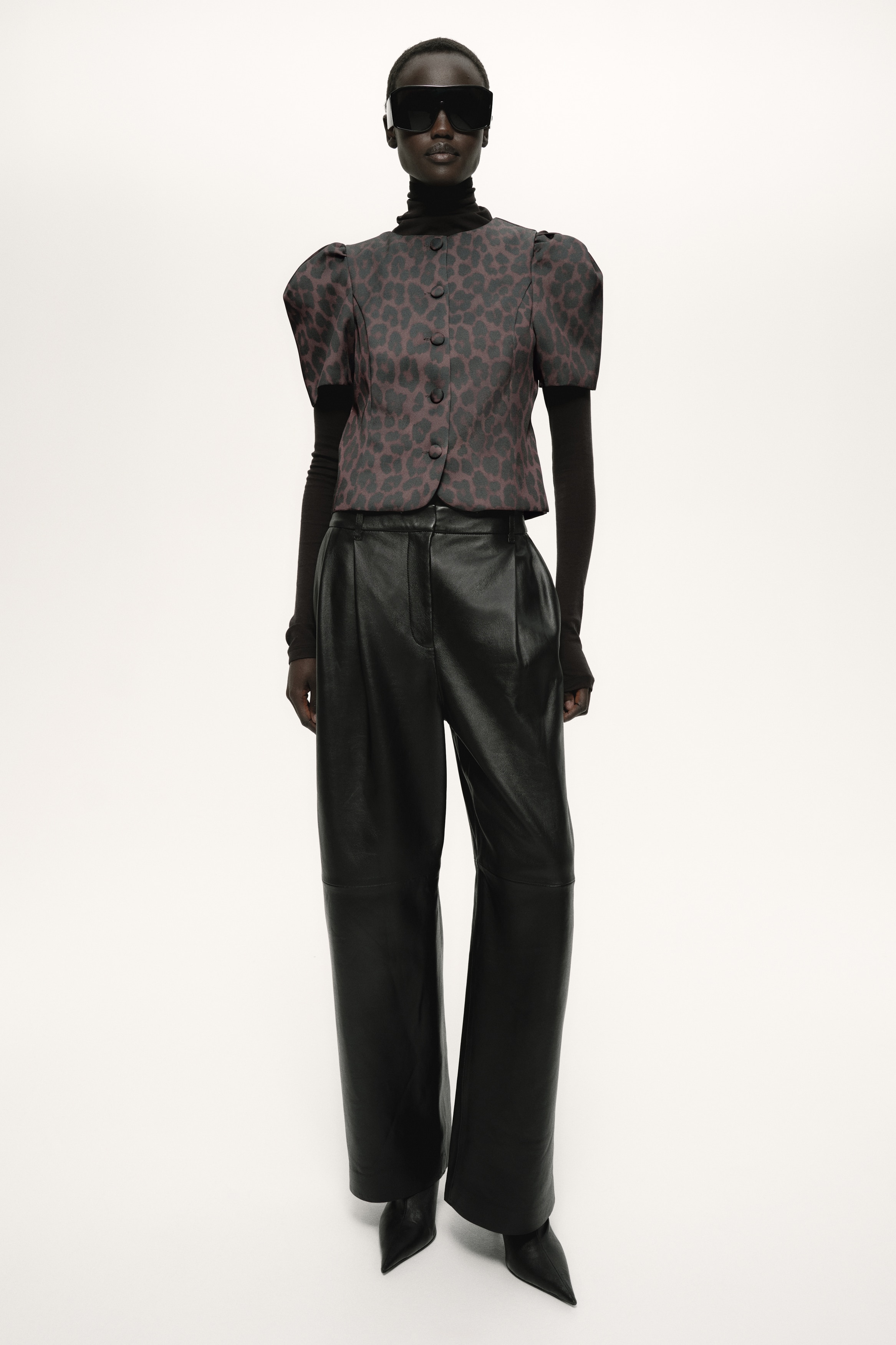 Puff-sleeved blouse