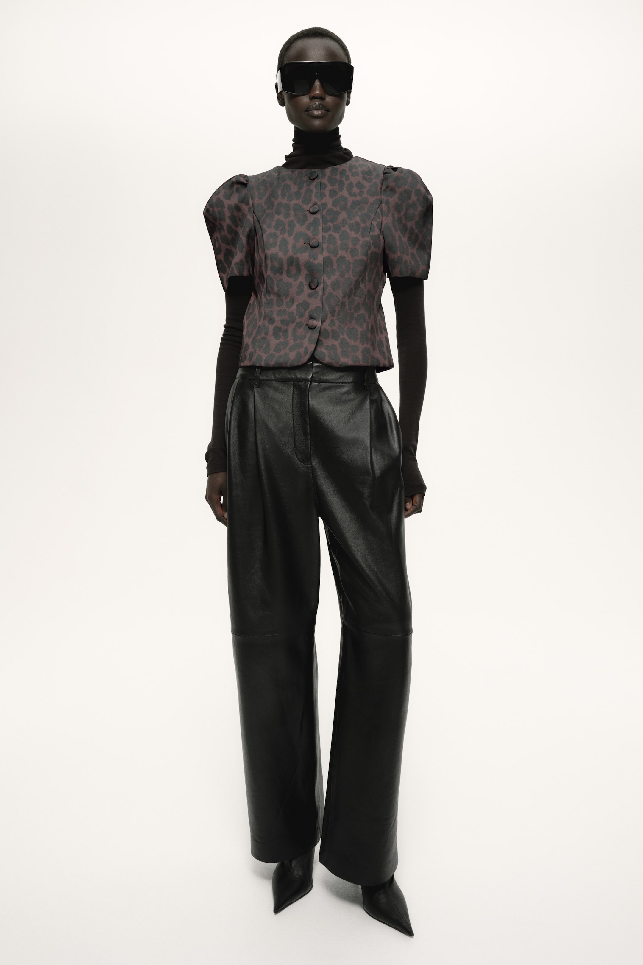 Ampliar la imagen: Blusa con mangas abombadas - Café oscuro/Diseño de leopardo - Ladies | H&M MX 3