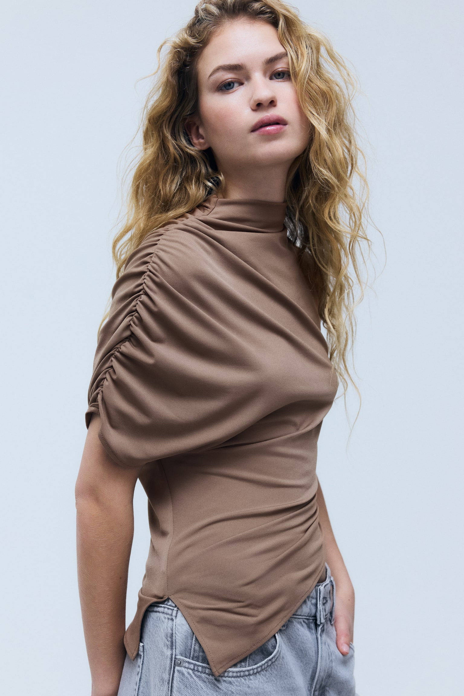 One-sleeve turtleneck top - Beige/Grey/Black - 2