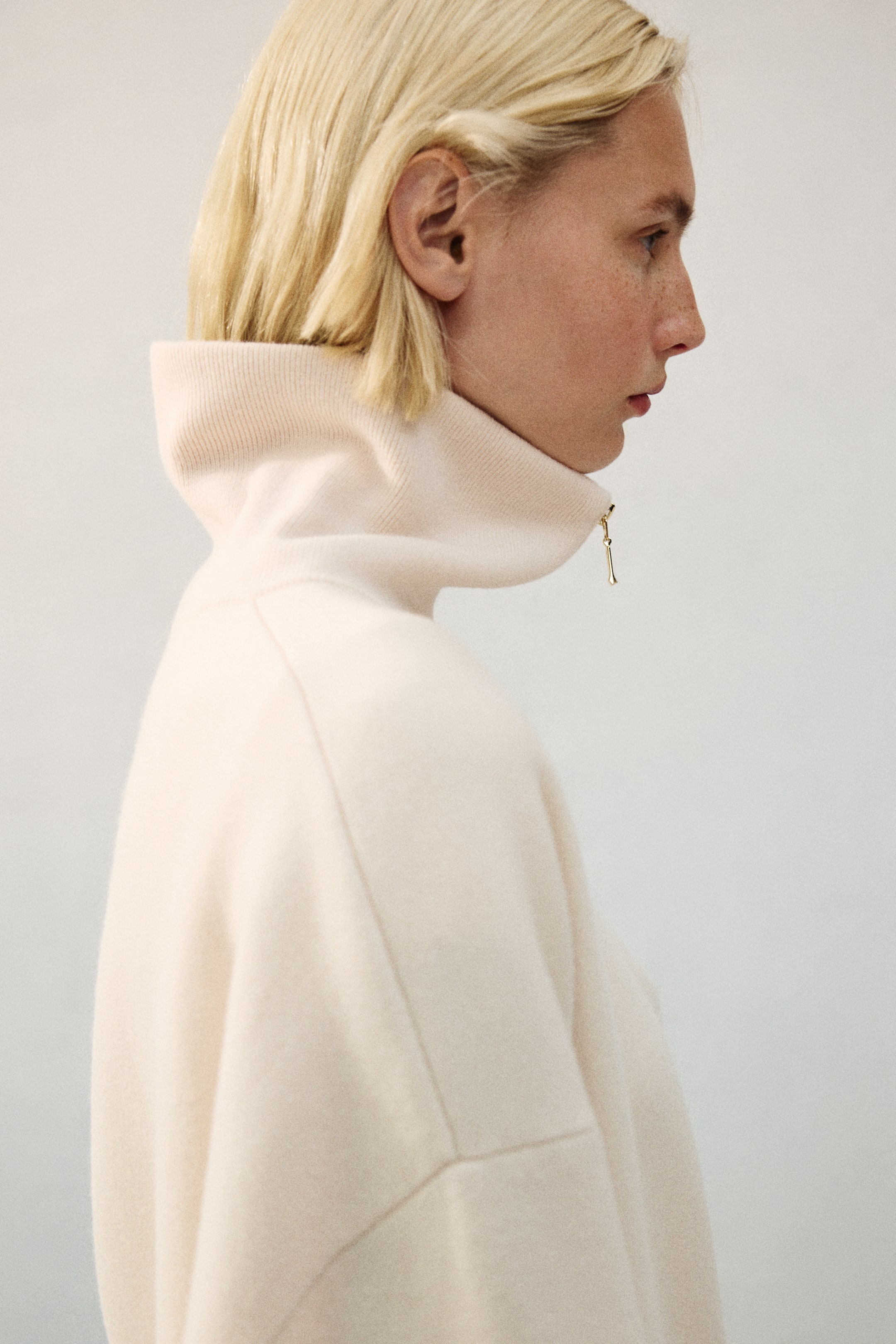 View larger image: Zip-top wool-blend jumper - Cream - Ladies | H&M 1