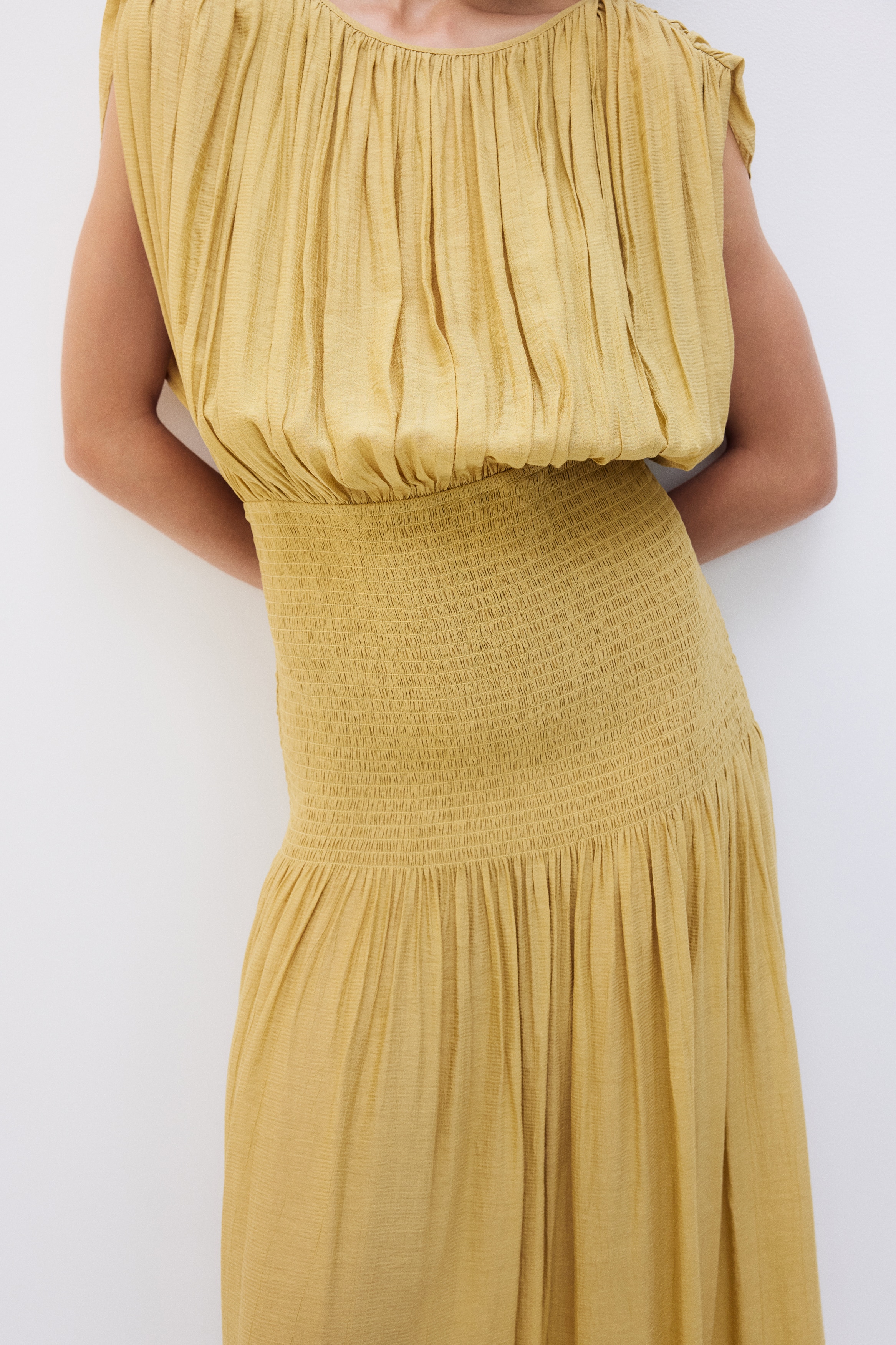 H&M MAMA Nursing Dress with Ties at Back | MainPlace Mall
