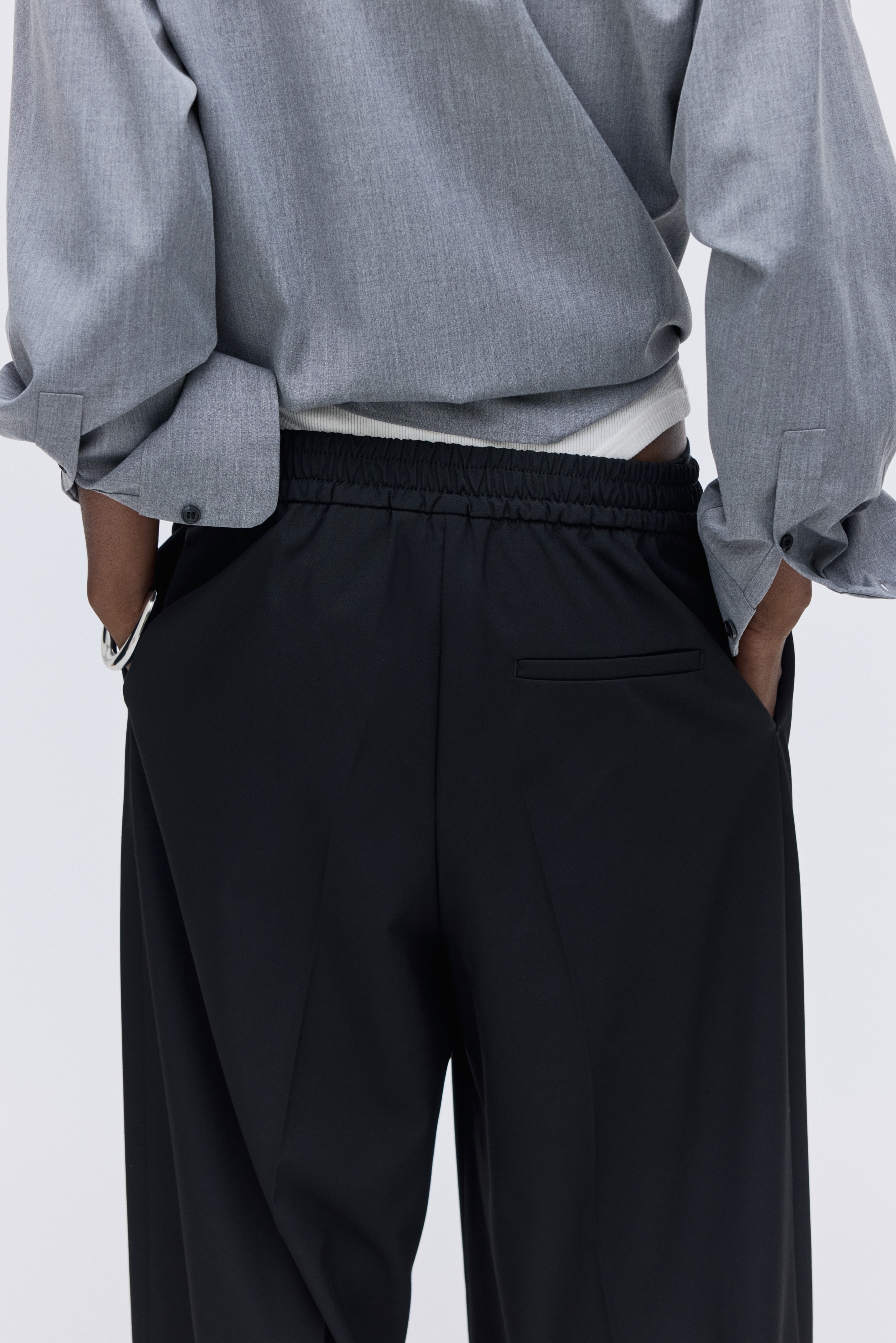 Tailored pull-on trousers