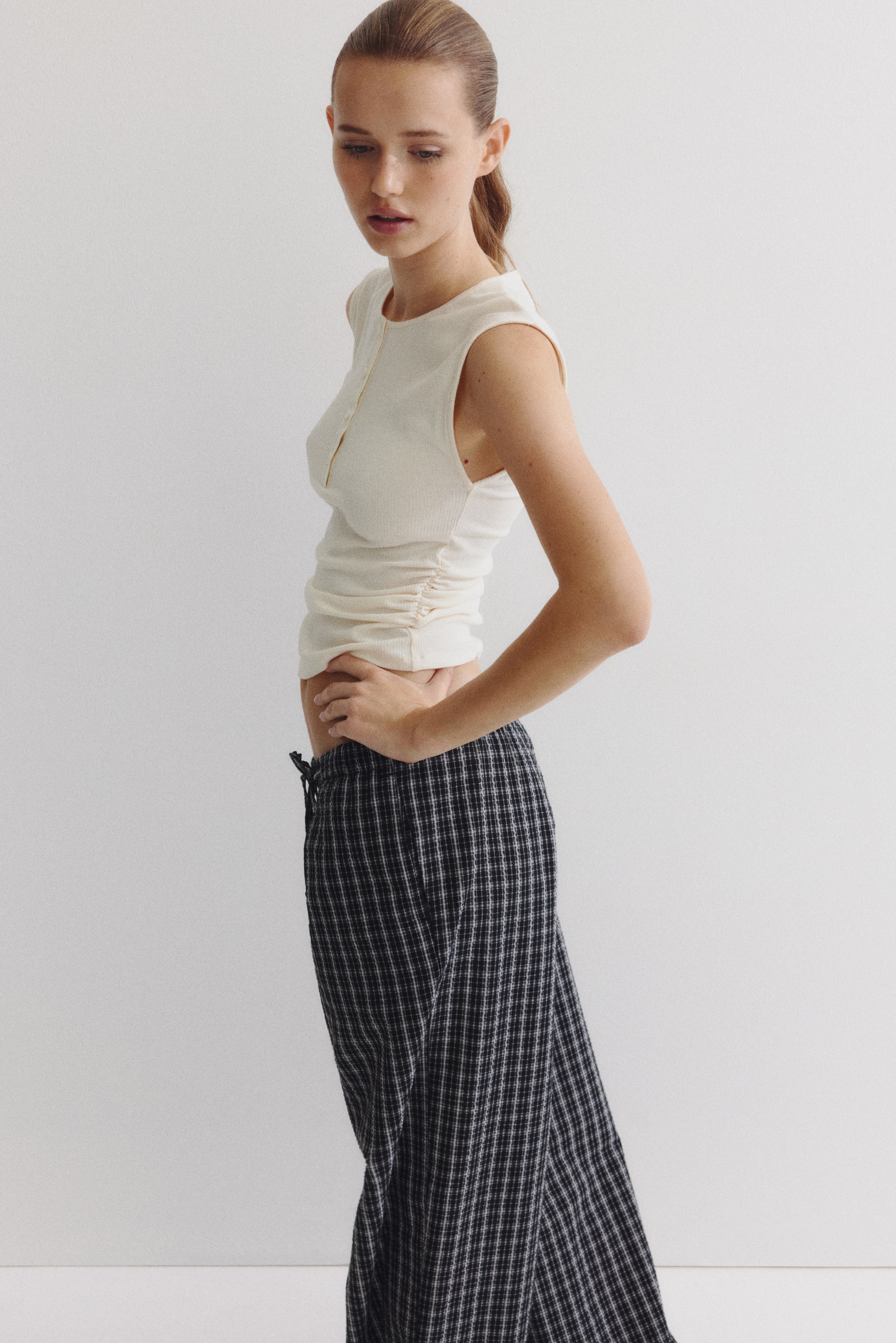 Pull-on trousers