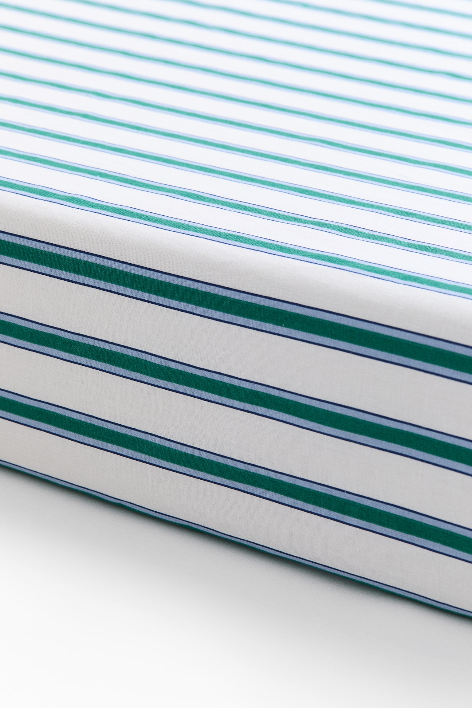 Patterned cotton fitted sheet - Dark green/Striped/Light green/Vehicles/Light pink/Patterned/Light pink/Floral/White/Spotted/Light beige/Dinosaurs/Light pink/Striped/Light beige/Unicorns/Light greige/Floral - 1