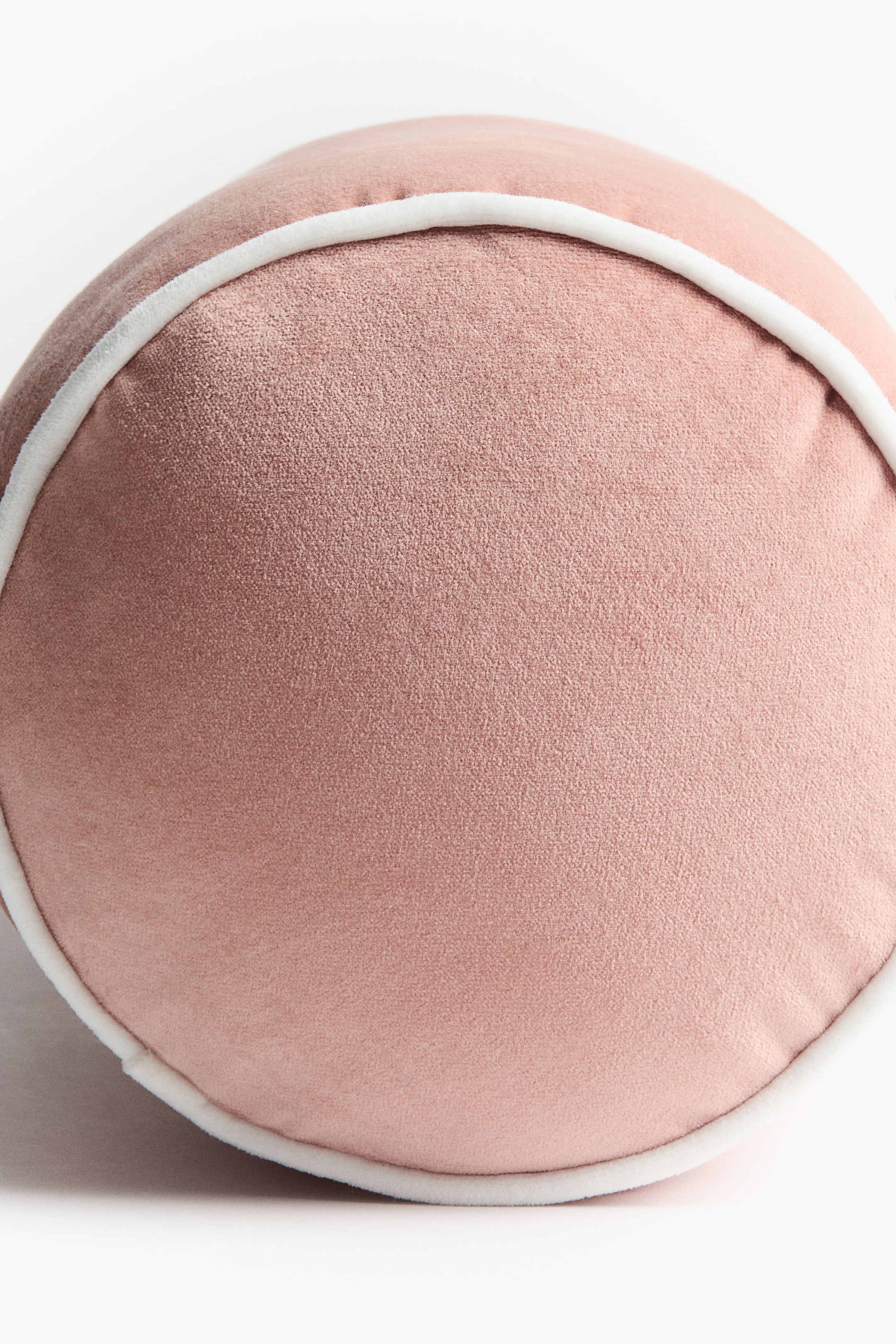 Visa större bild: Cylinderkudde i sammet - Ljus dimrosa - Home All | H&M SE 3