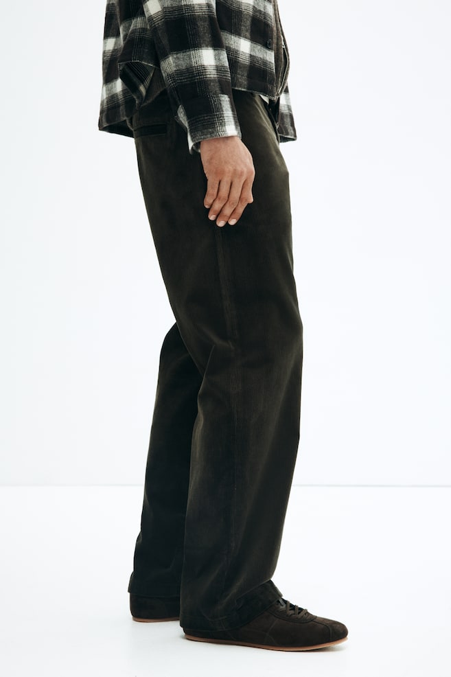 Relaxed-Fit Corduroy Pants - Dark khaki green/Dark brown/Black/Brown/Beige - 4