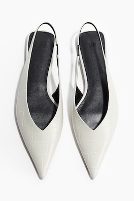 Spetsiga slingbacks