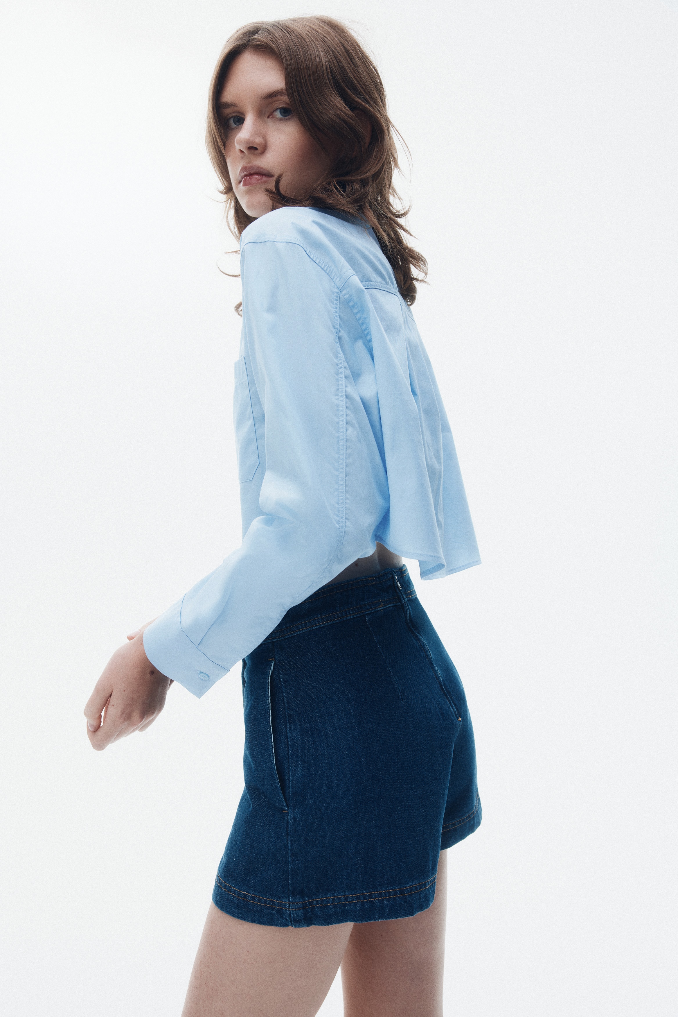 Cropped cotton shirt
