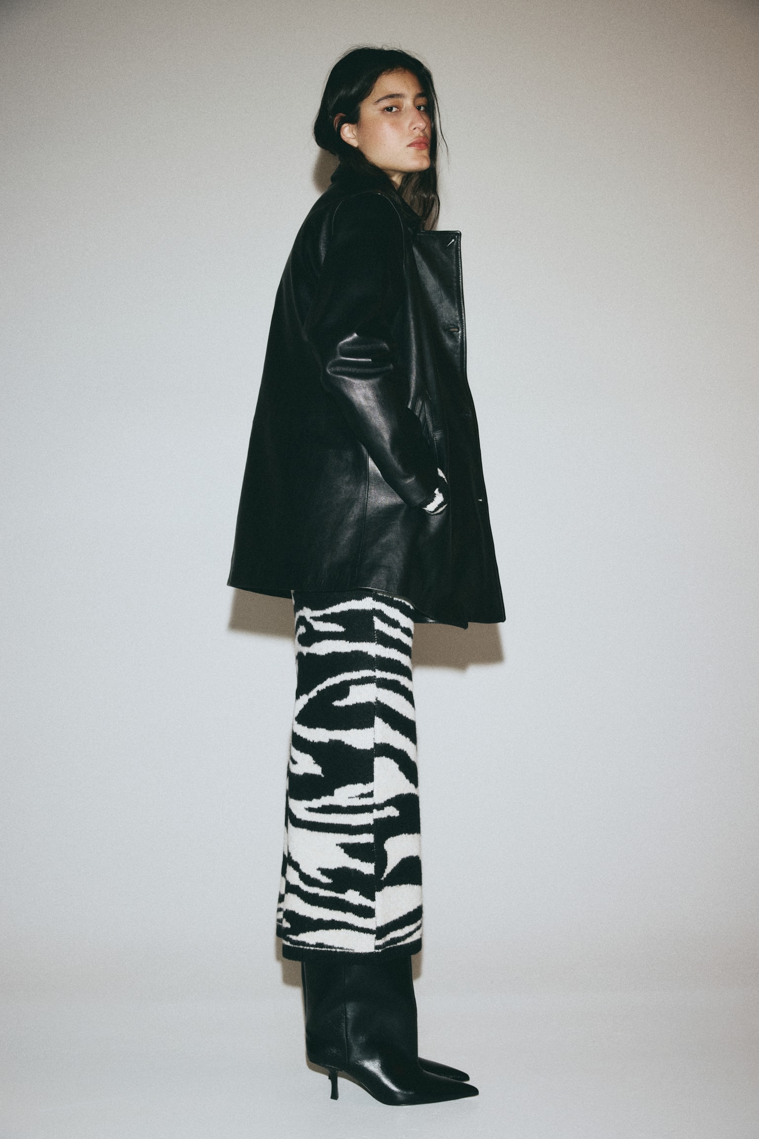 חצאית ז'קארד - שחור/פסי זברה - 4