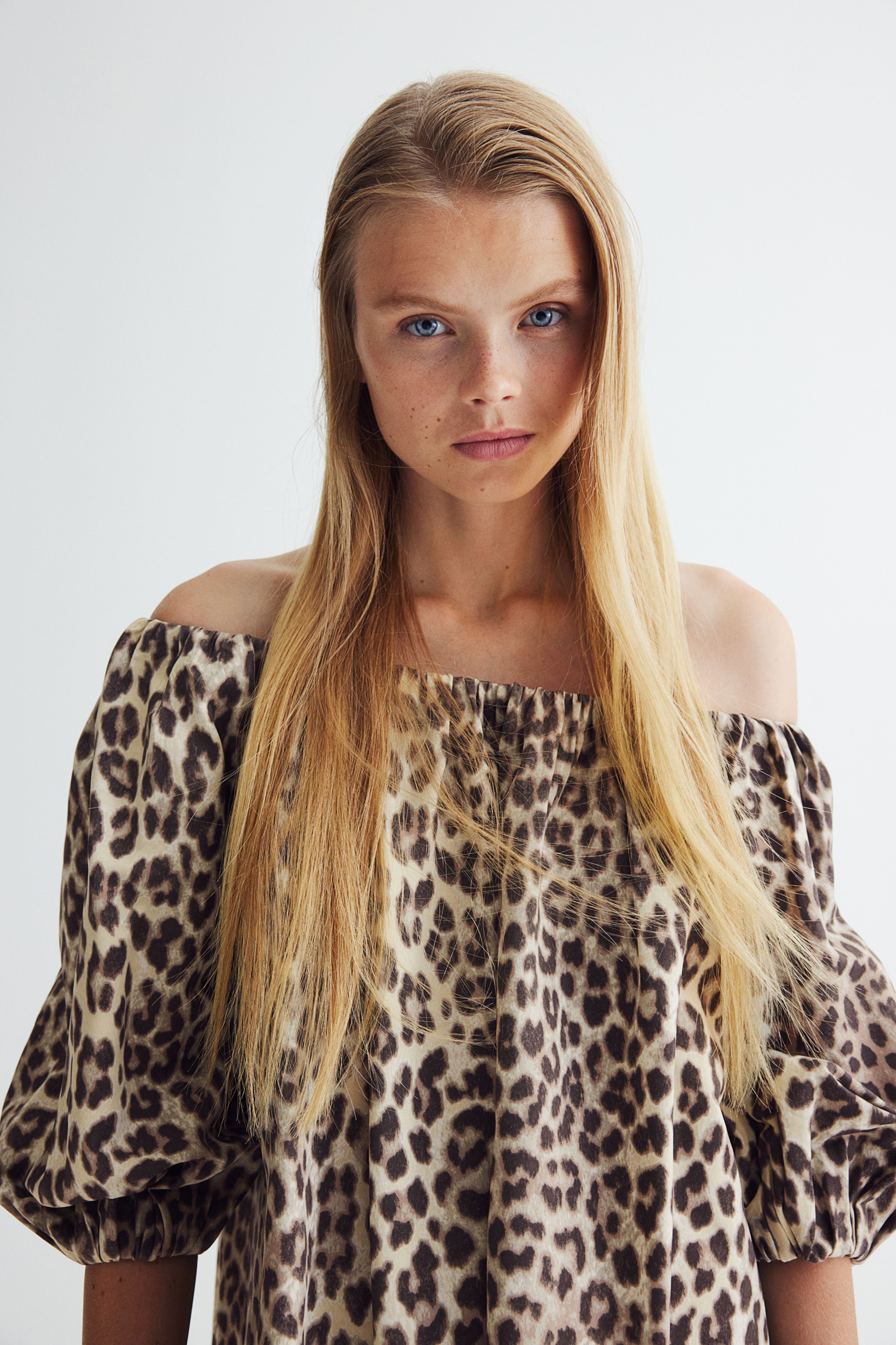 H et m robe leopard hotsell