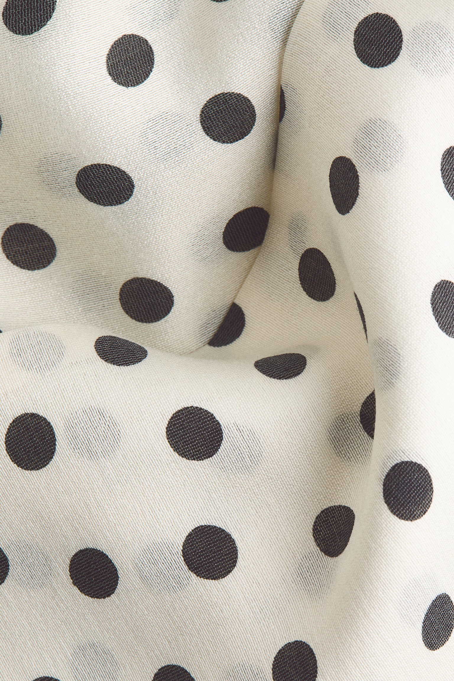 חולצת שיפון עם צווארון קשירה - לבן/נקודות - 5