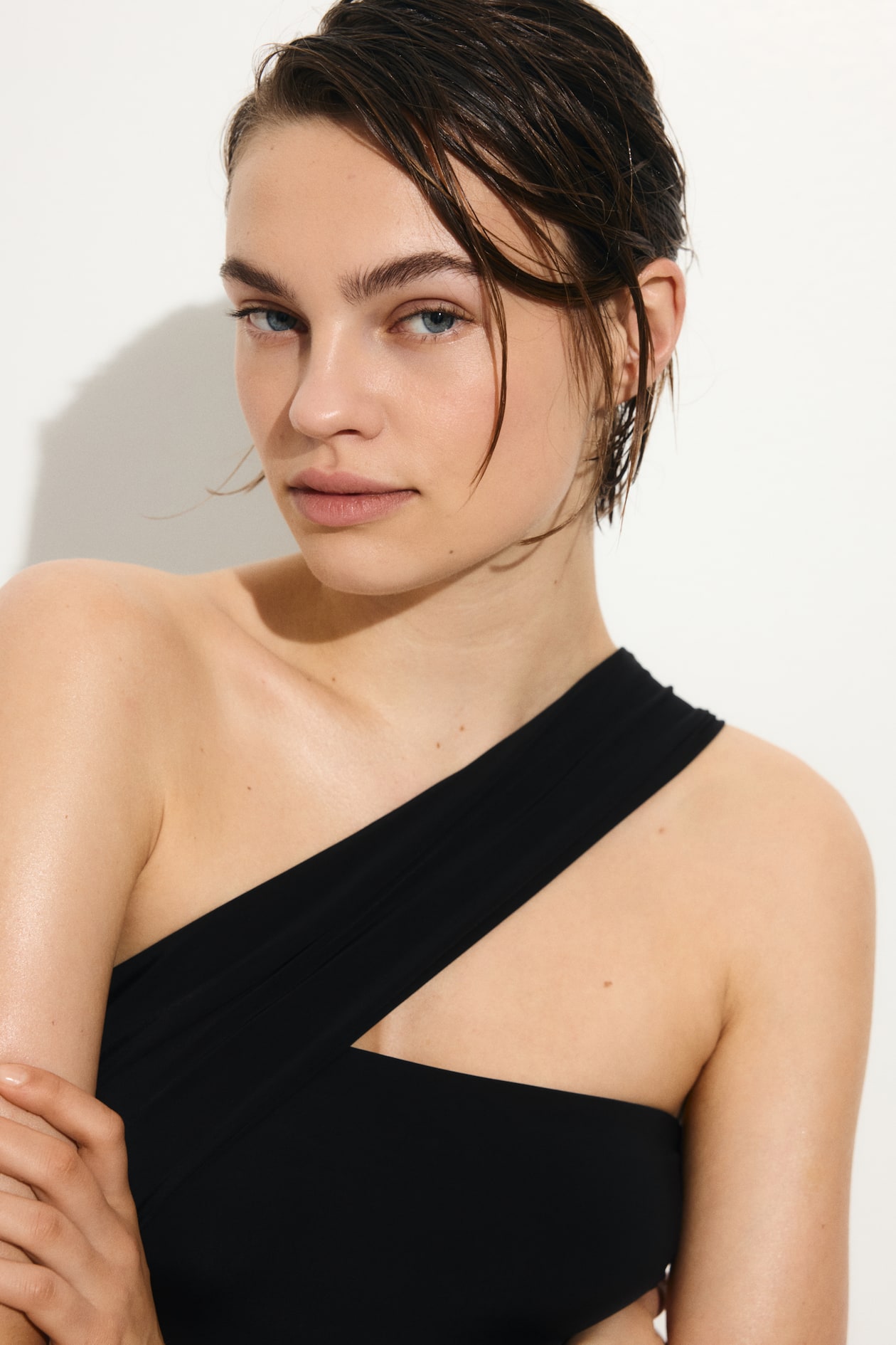 Padded-Cup One-Shoulder Swimsuit - image 5