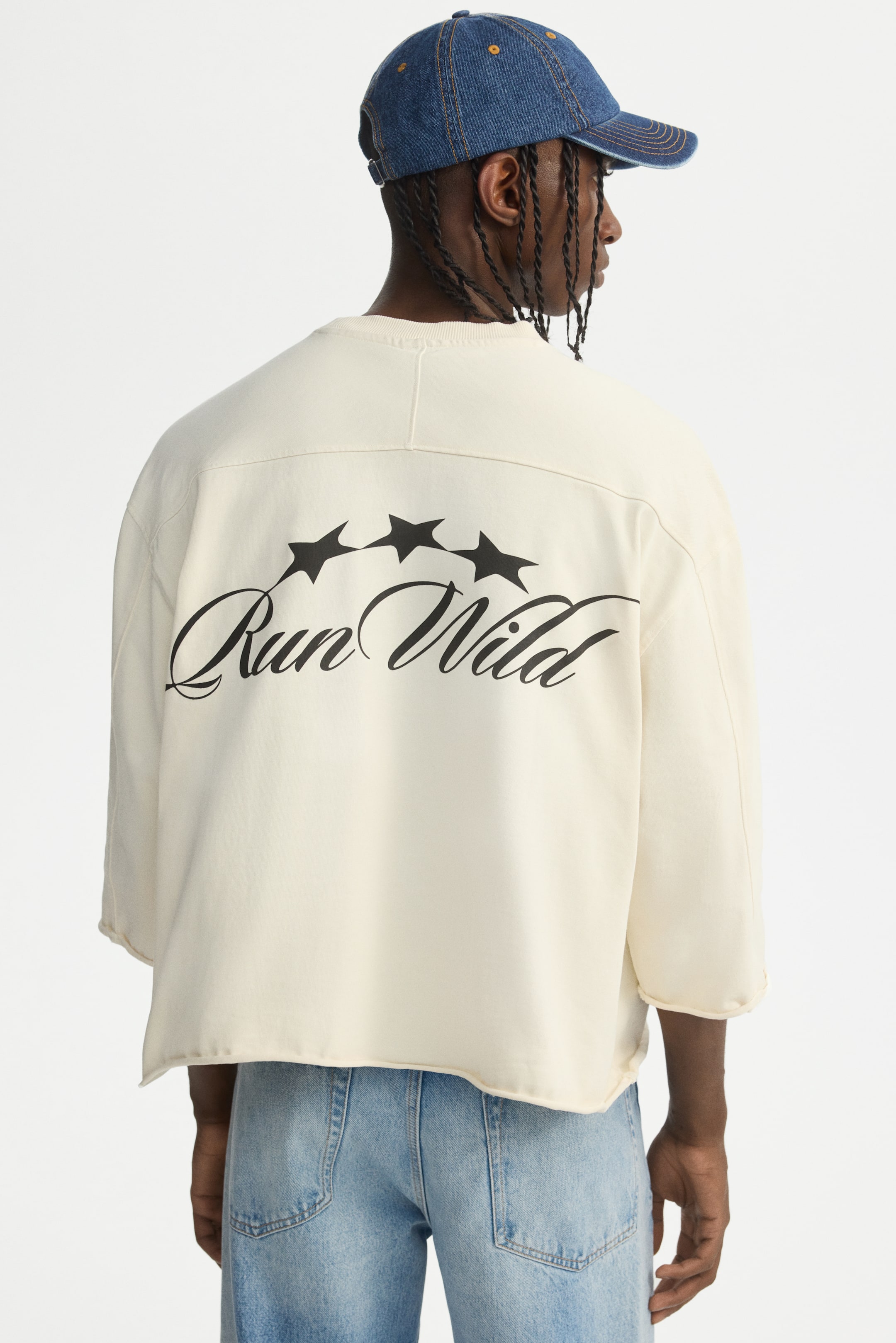 View larger image: Oversized Fit Boxy t-shirt - Cream - Men | H&M SG 3