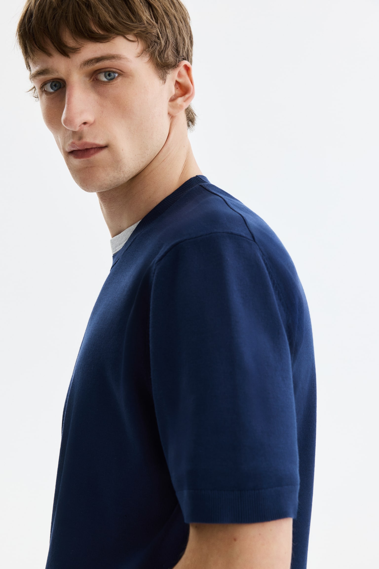 Stickad T-shirt Slim Fit - Mörkblå/Svart/Beige/Vit - 4