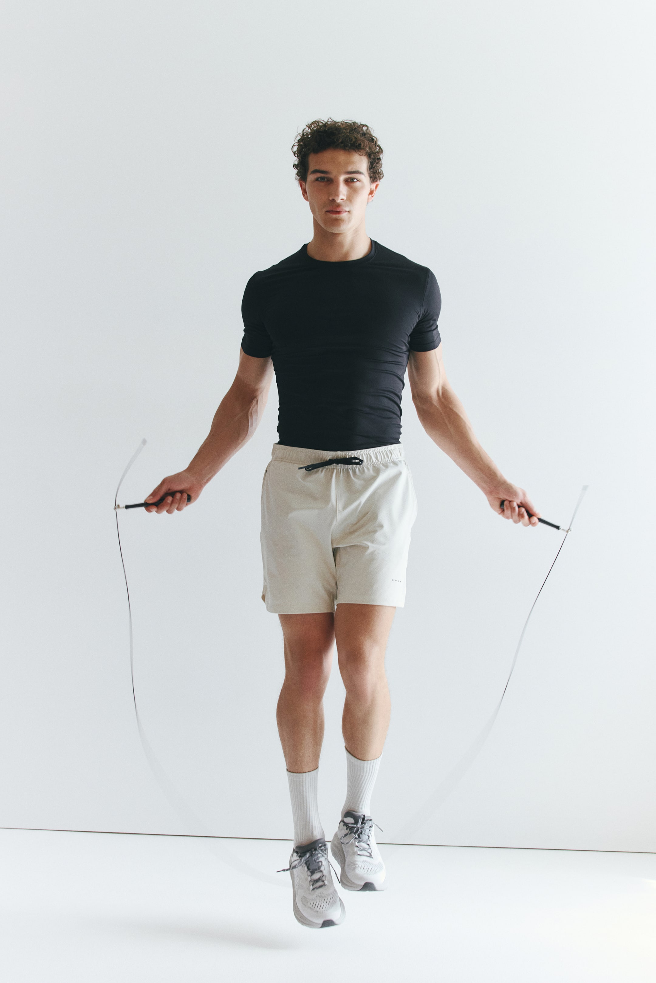 Мужские рубашки H&M Muscle-Fit Sports Shirt with DryMove™ — фото 5