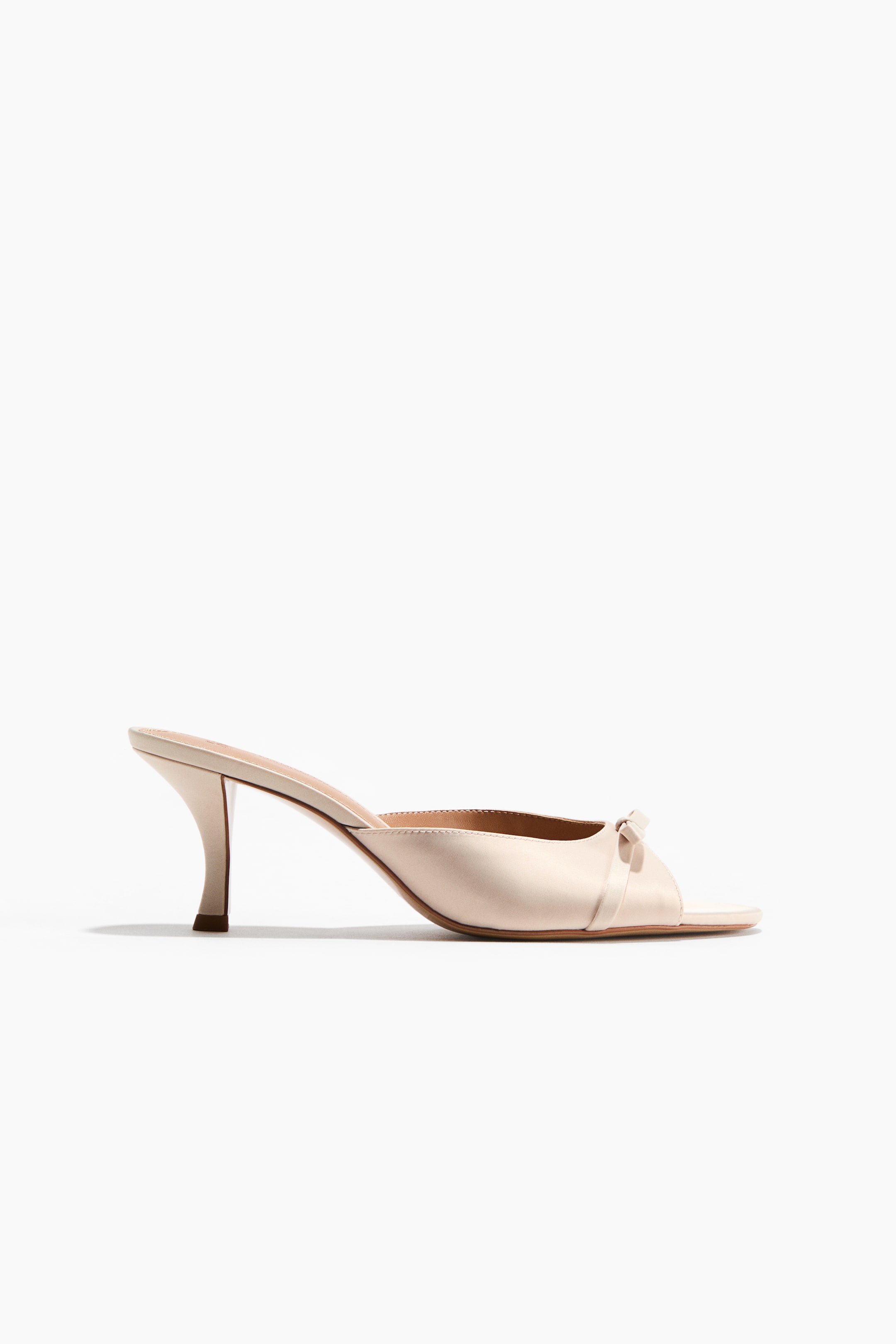 Sandales à talon avec boucle