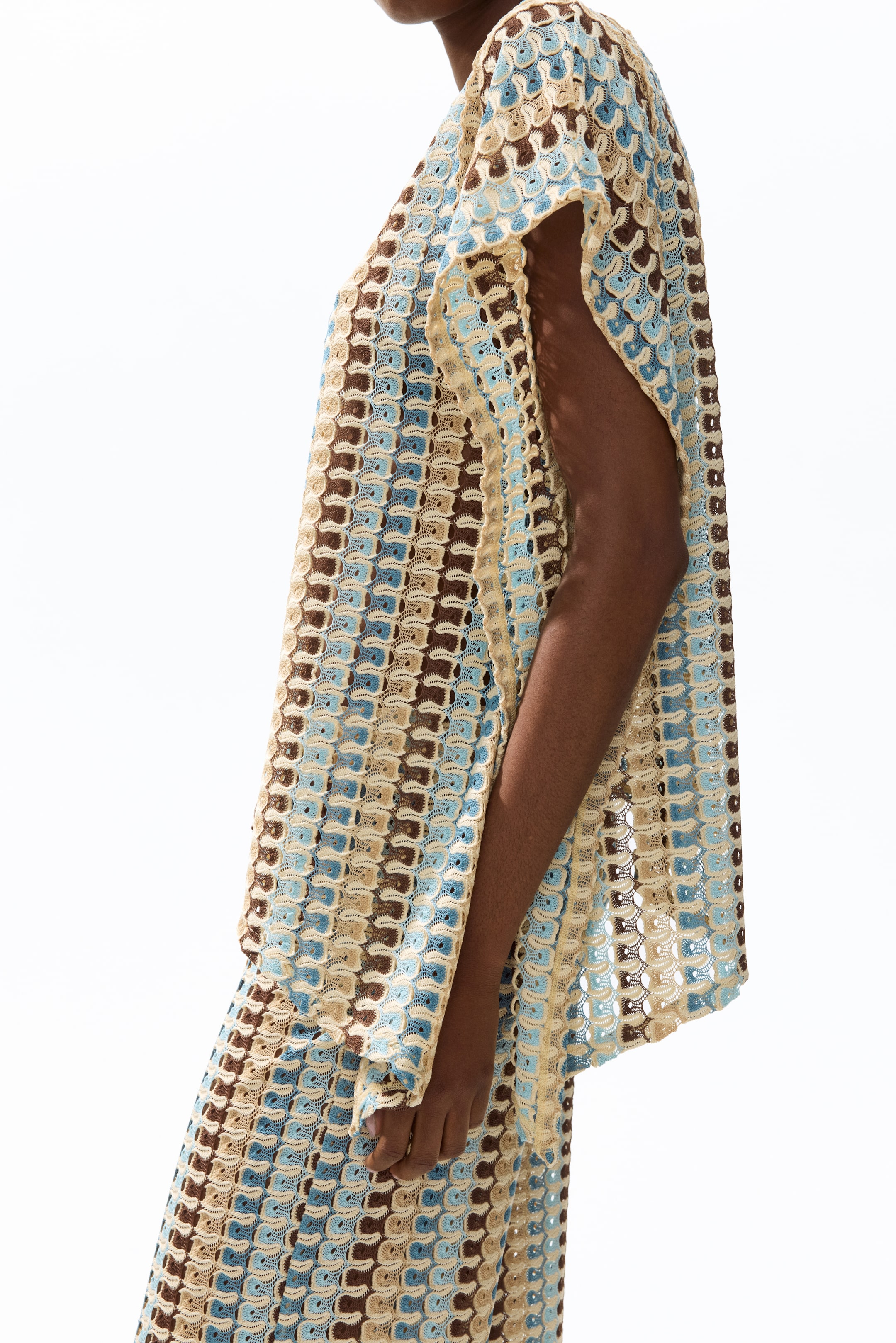 Asymmetric Cape Top