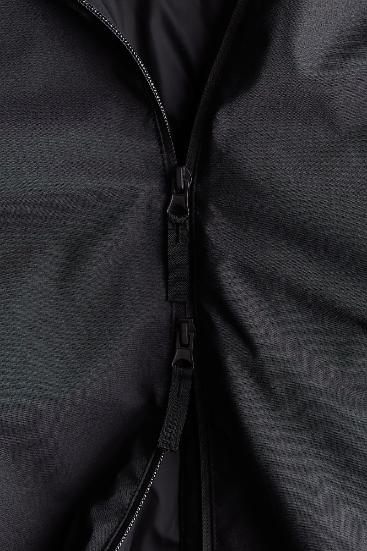 Женская куртка H&M Move Padded Activewear Rain Jacket with StormMove™, цвет: Чёрный — фото 8