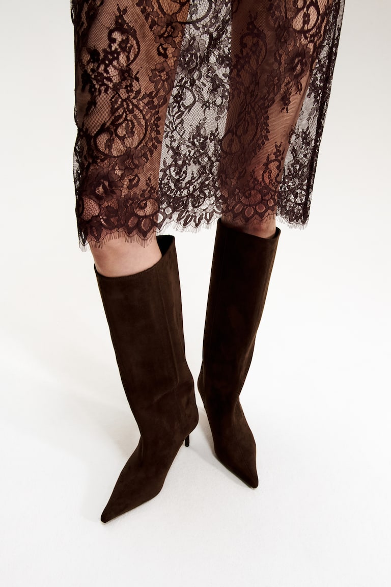 Braunen Stiefeln Braune Stiefel Schwarze Strumpfhose Kniehohe