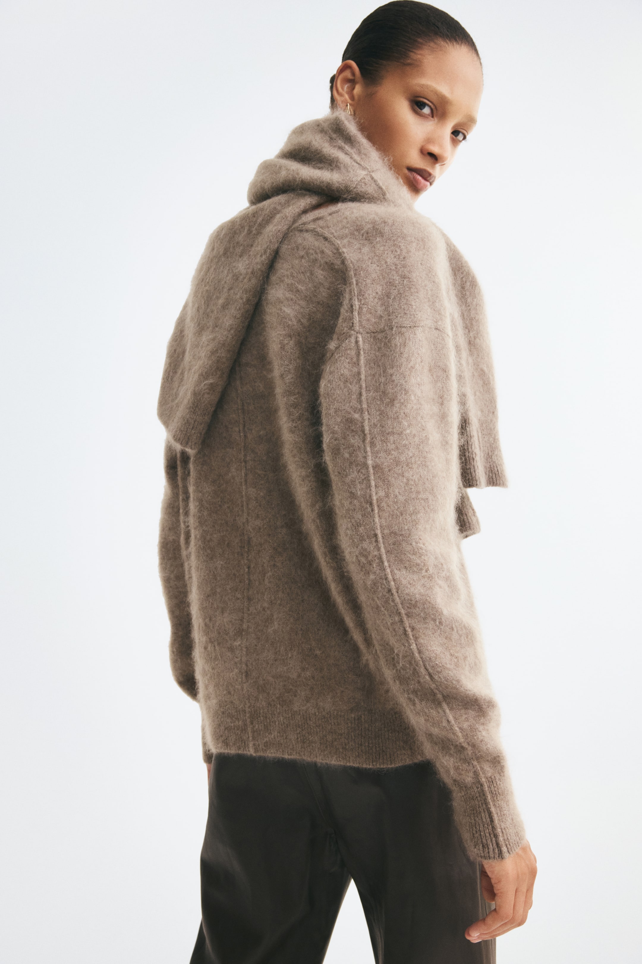 V-neck wool jumper
