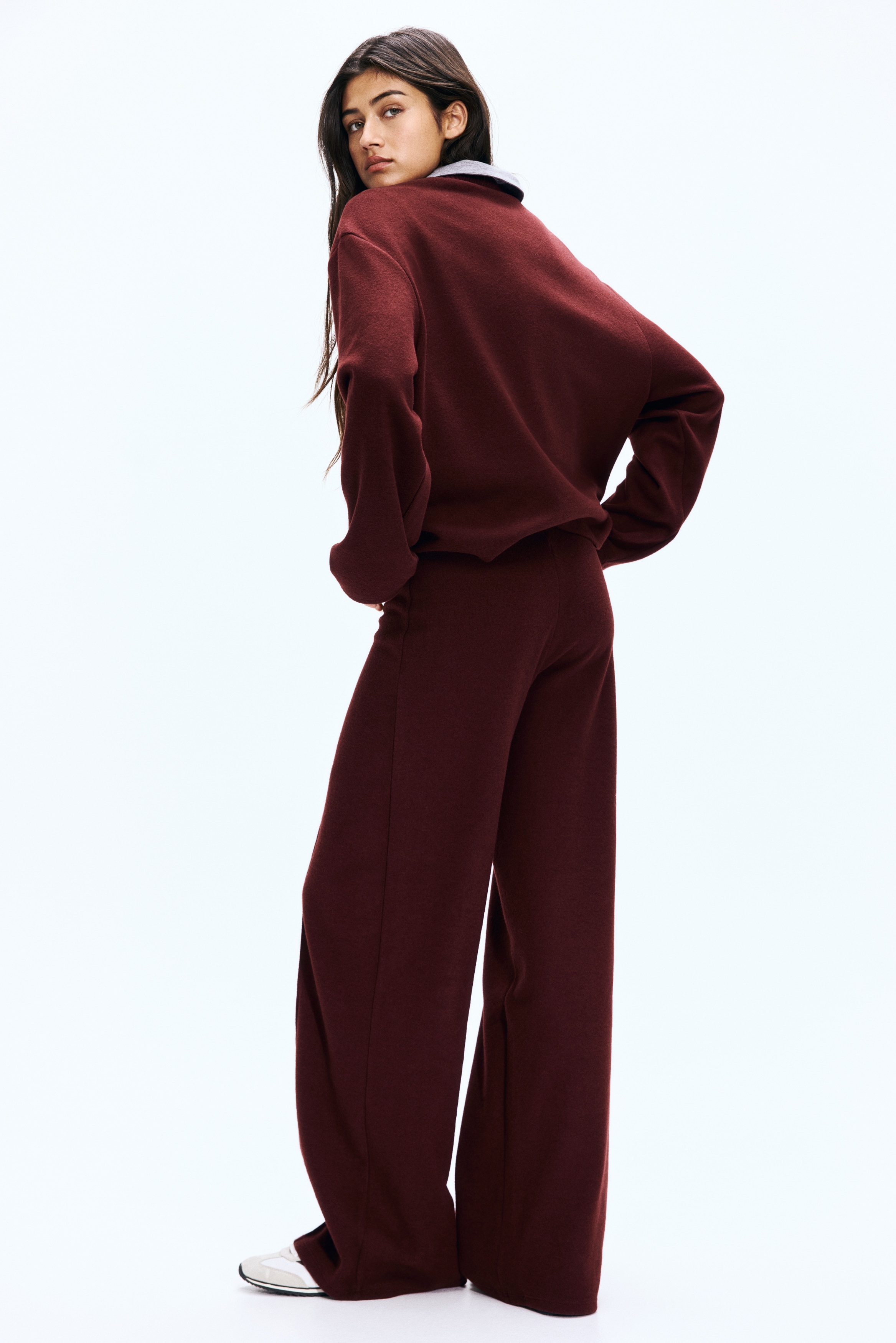 Crease-leg trousers