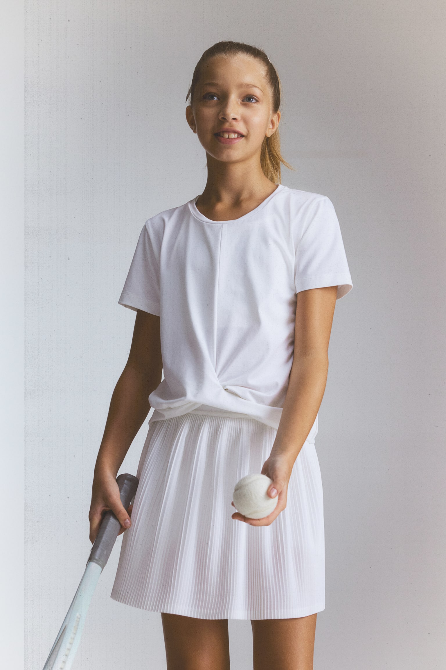 Pleated Tennis Skirt In DryMove™ - White/Black - 4