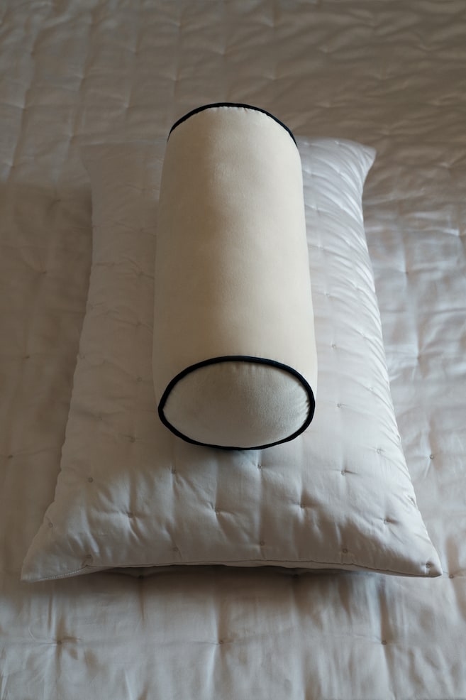 Nackenrolle aus Samt - Hellbeige/Schwarz/Helles Mattrosa - 4