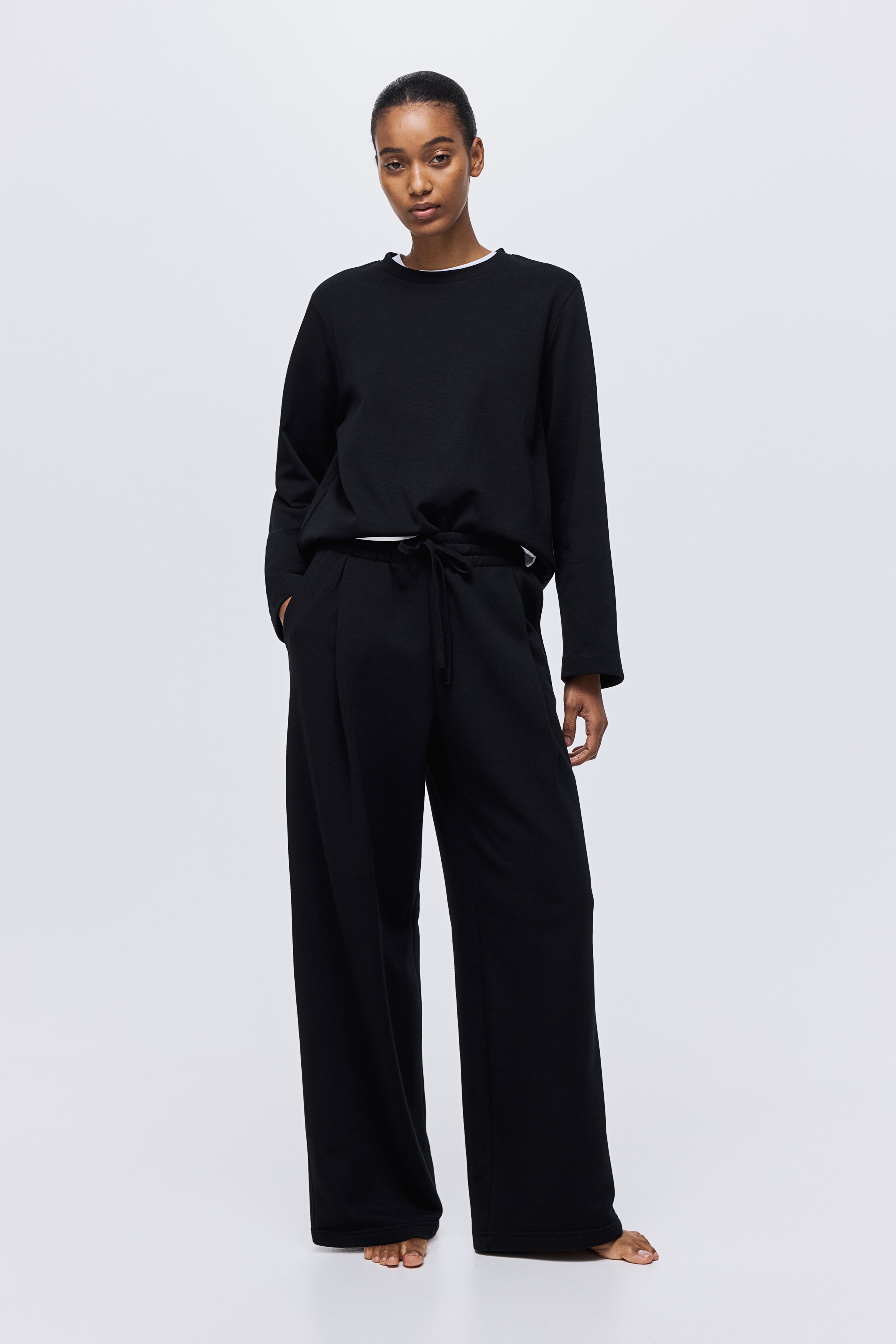 HYSFORM ブラック スウェット　 M フロントタックスウェットパンツ - ブラック - レディース | H&M JP