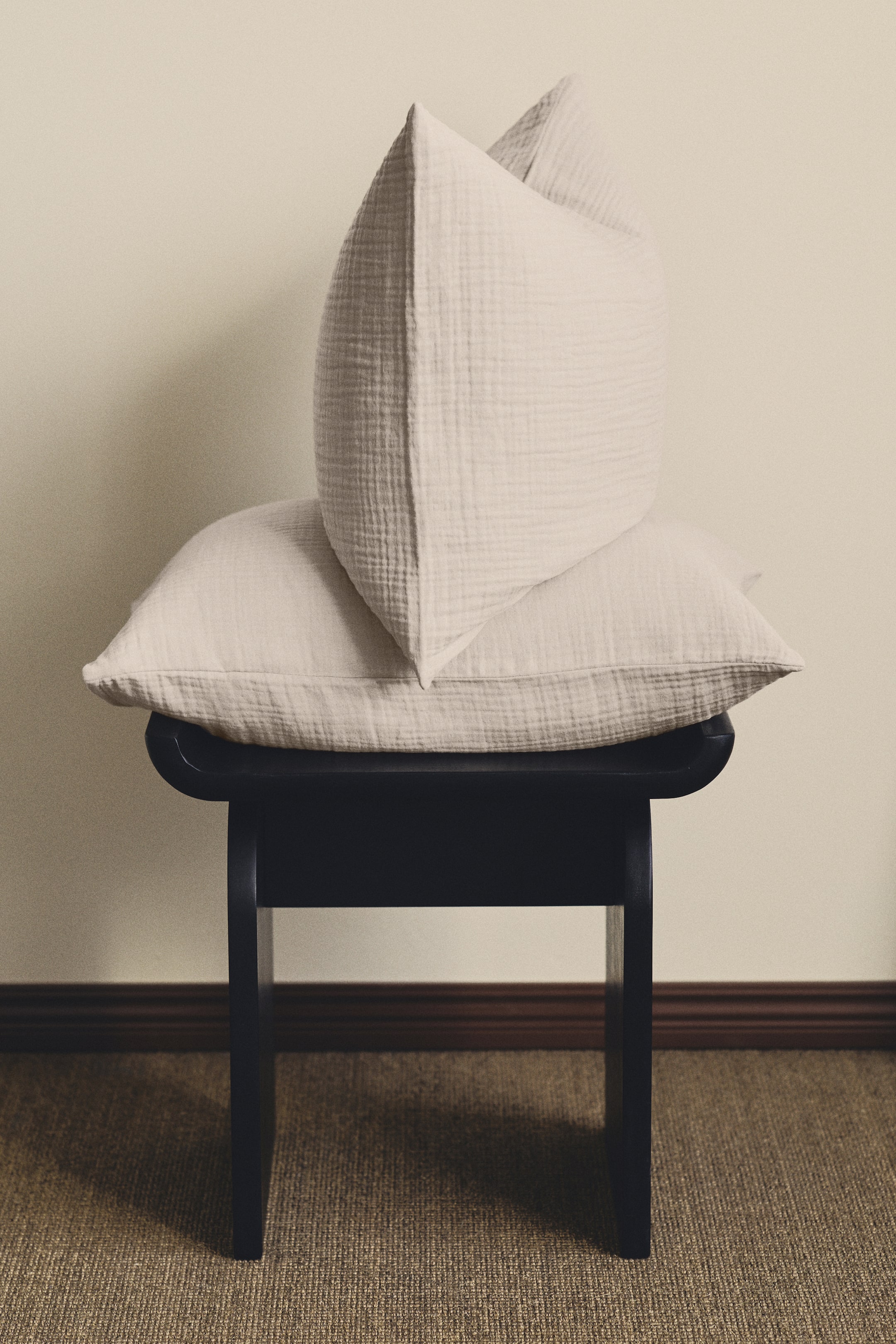 Agrandir l'image: Lot de 2 taies d'oreiller en mousseline de coton - Grège clair - HOME | H&M BE 1