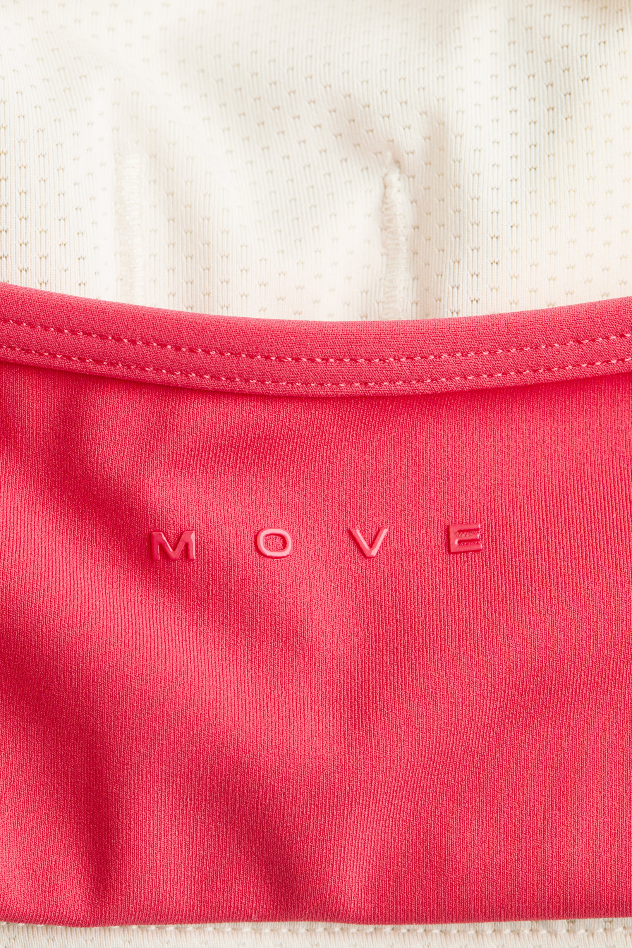 Sports Bra with SculptMove™