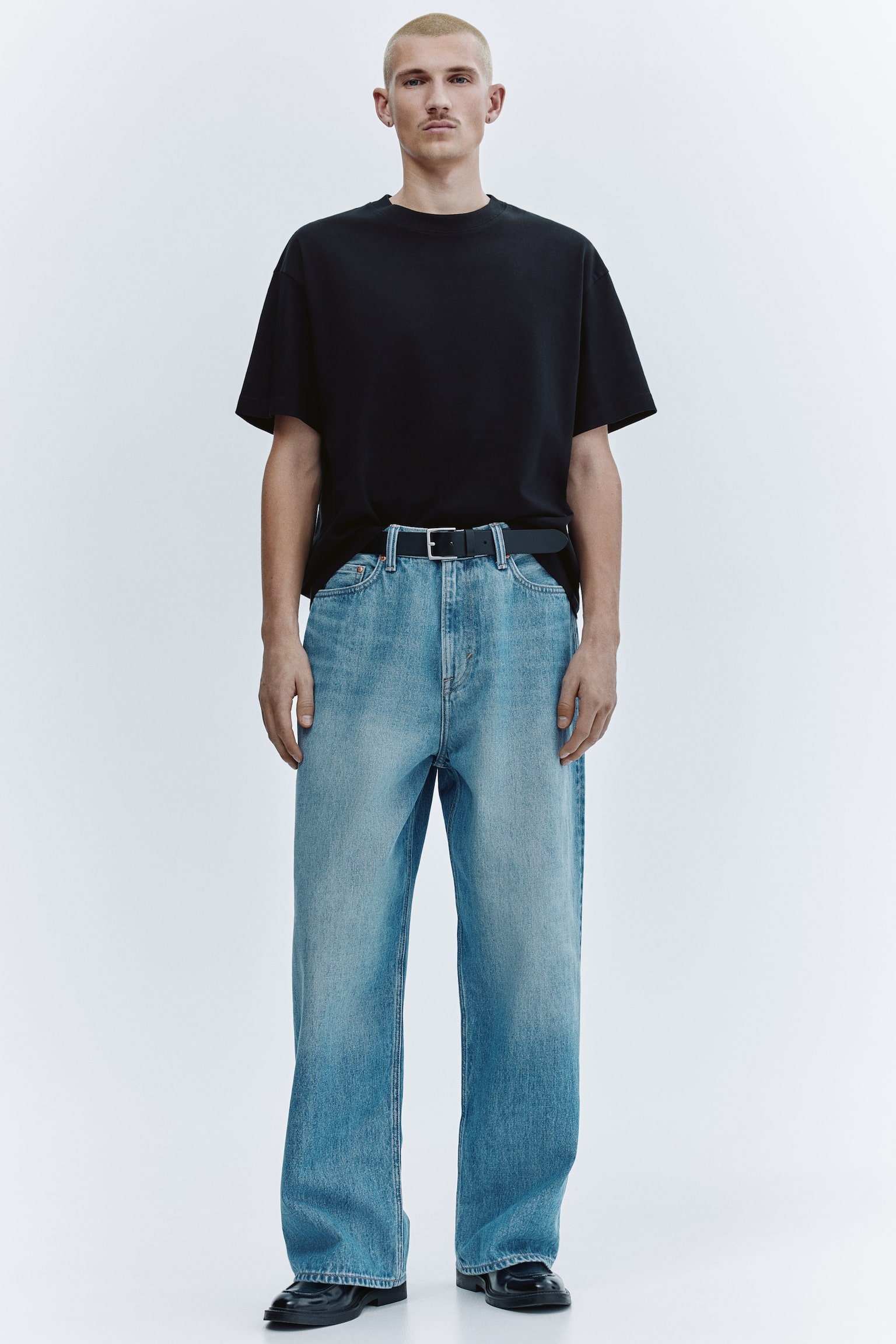 טישירט Loose Fit - שחור/ורוד/אפור כהה/תכלת/לבן/כחול/ירוק/כחול מאובק/חום - 5