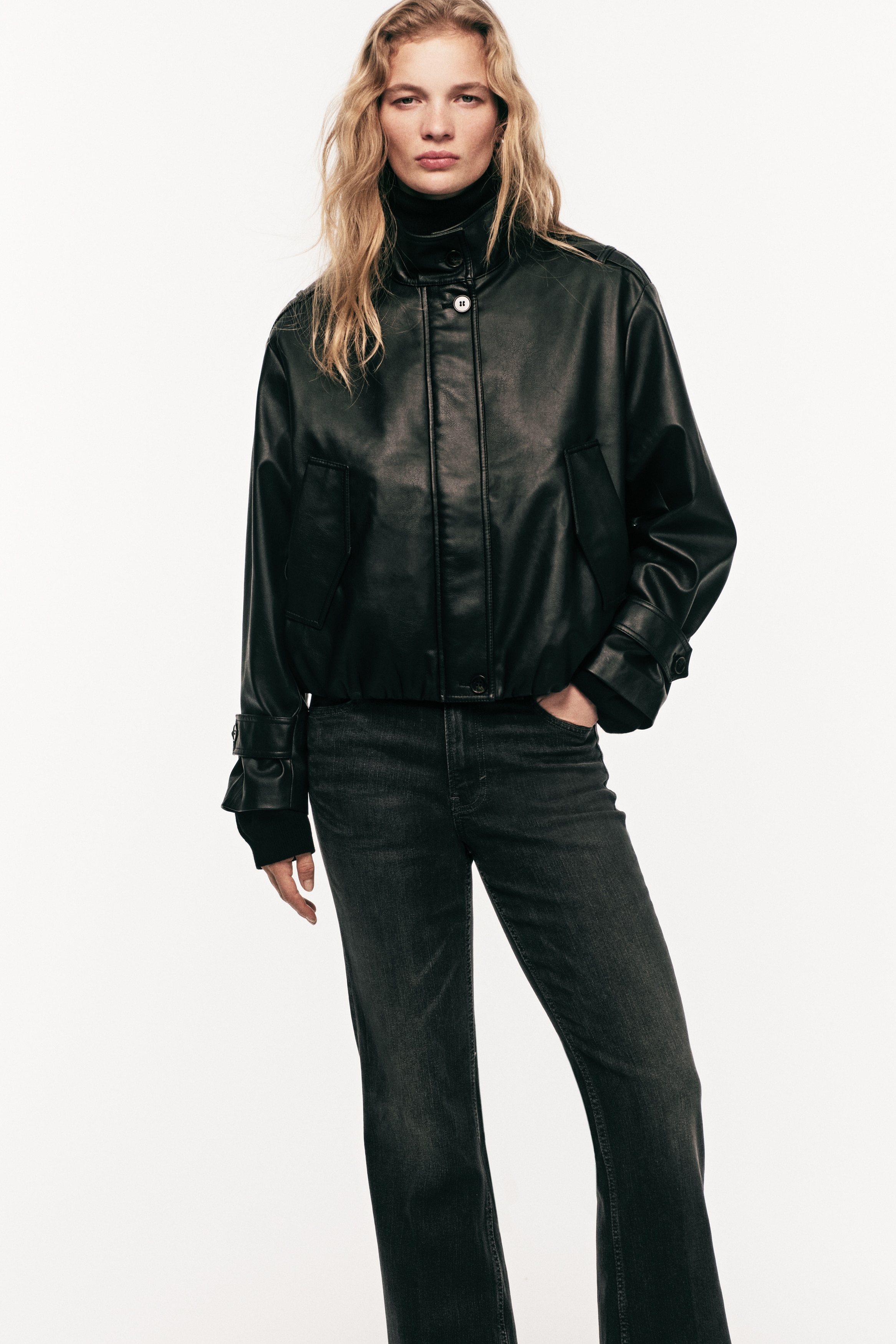 Flared High Jeans - Σκούρο γκρι/Σκούρο μπλε denim/Μπλε denim/Λευκό/Σκούρο μπλε denim/Μπλε denim/Μπλε denim/Ανοιχτό μπλε denim/Ανοιχτό μπλε denim/Μπλε denim/Μπλε denim