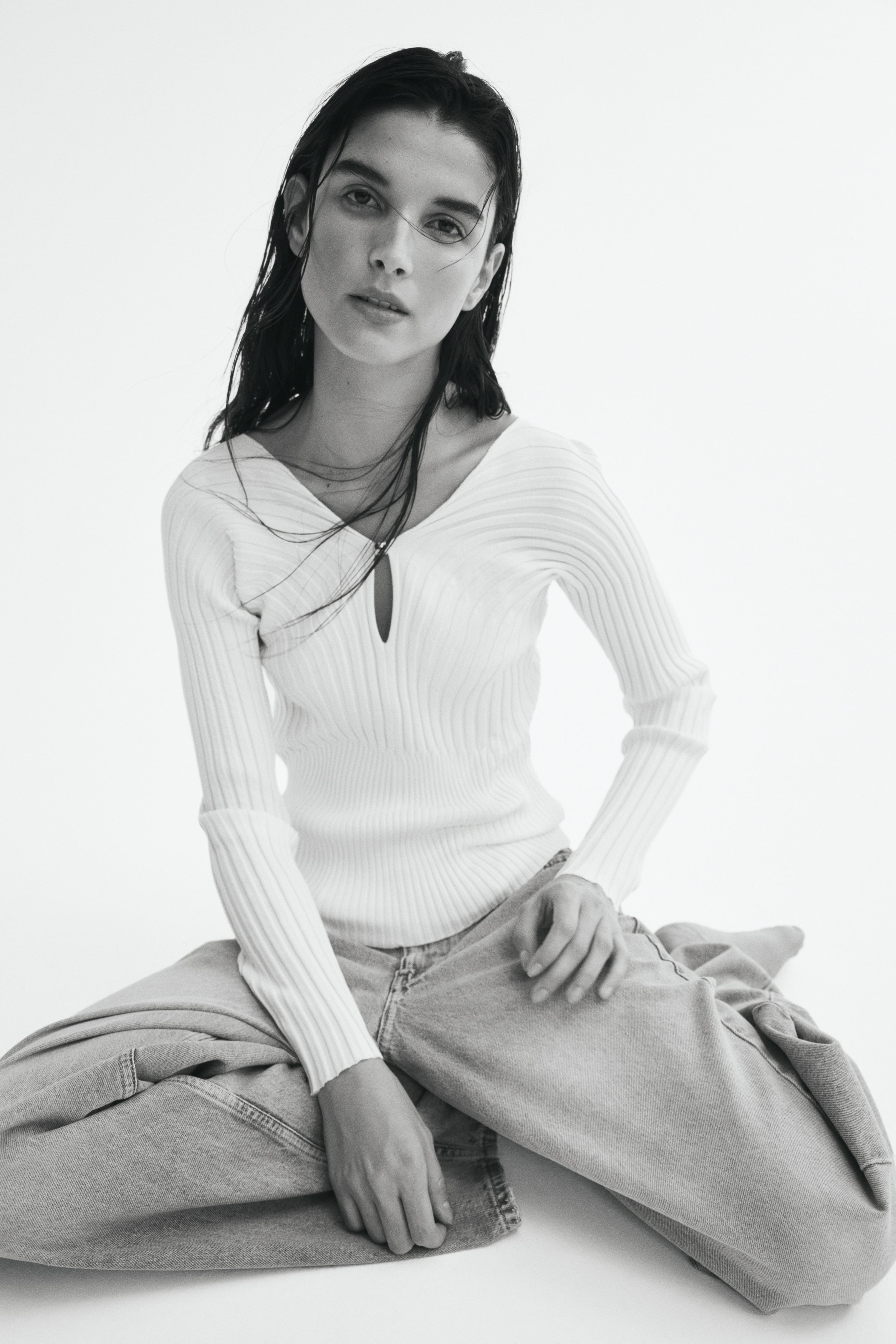Top con scollo a V in maglia a costine - Crema/Viola scuro