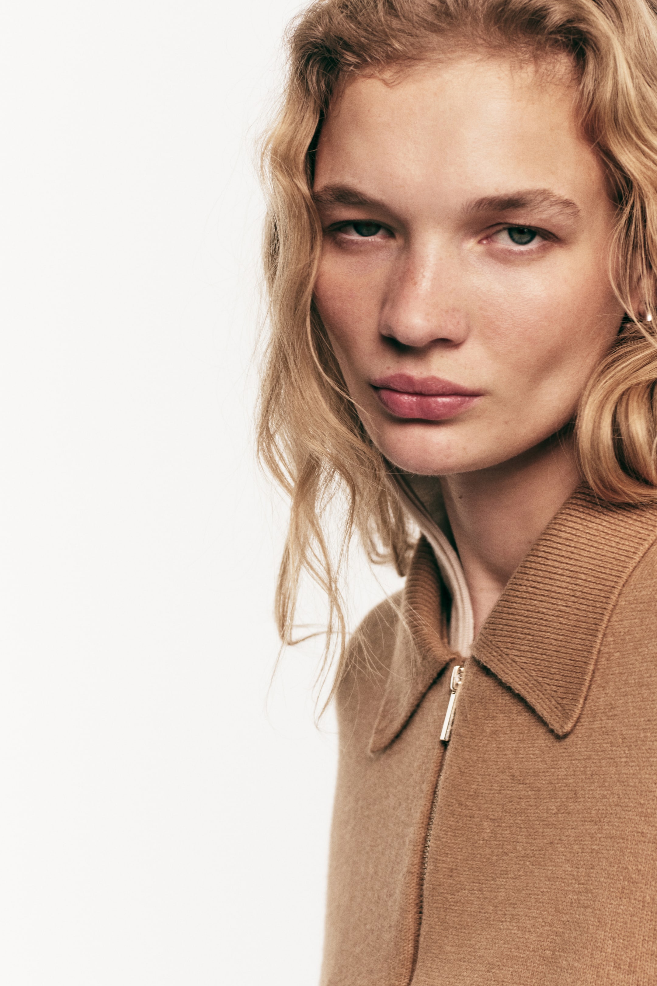 Oversized Cardigan with Zipper